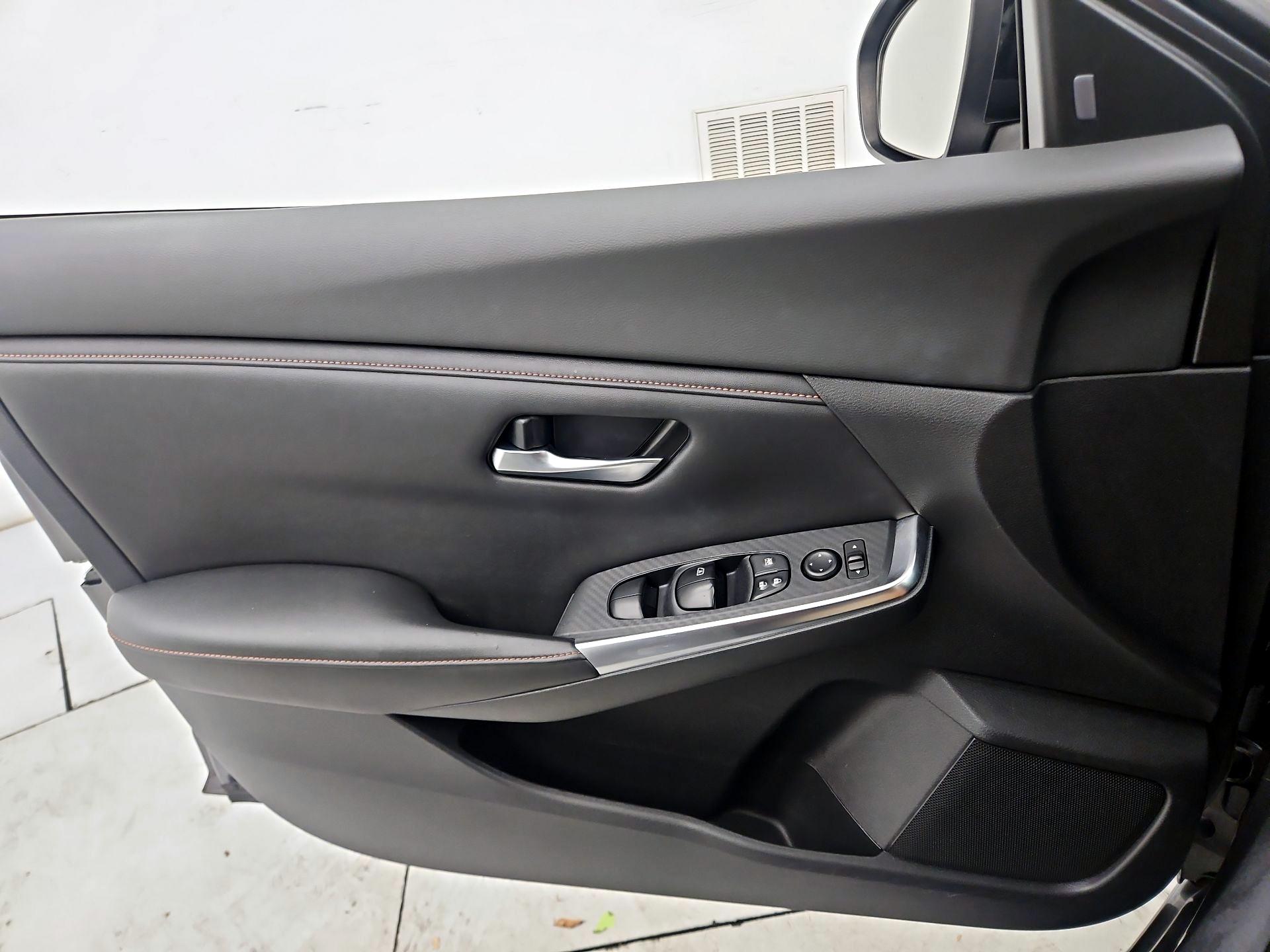 Thumbnail: 2021 Nissan Sentra - 12