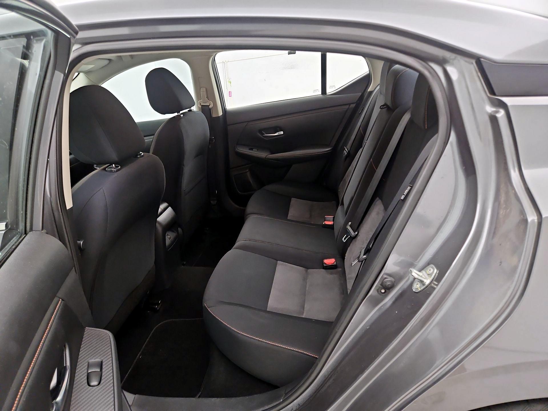 Thumbnail: 2021 Nissan Sentra - 19