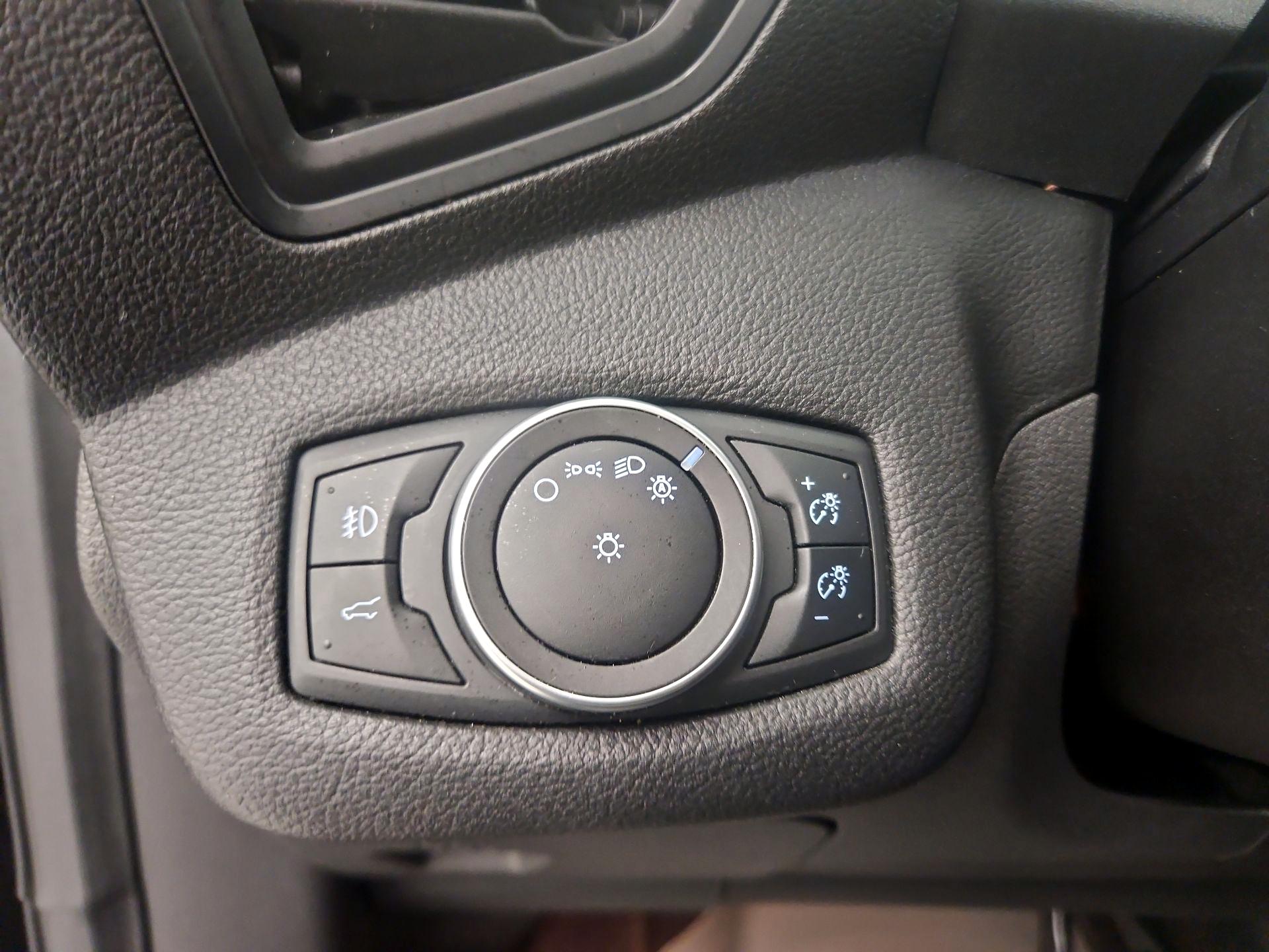 Thumbnail: 2019 Ford Escape - 13