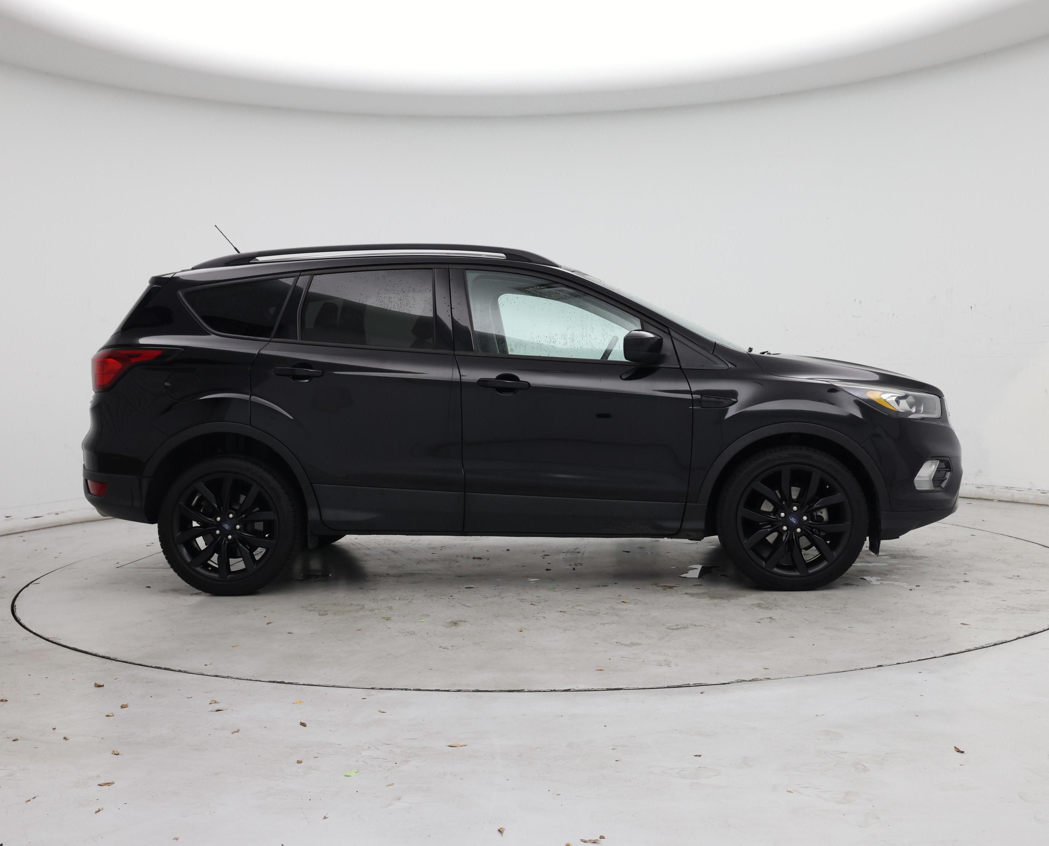 Thumbnail: 2019 Ford Escape - 7