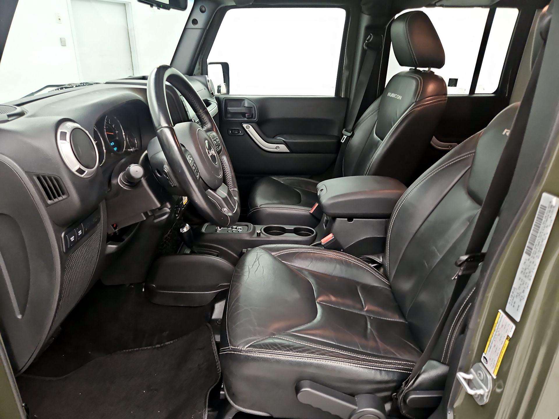 Thumbnail: 2016 Jeep Wrangler - 11
