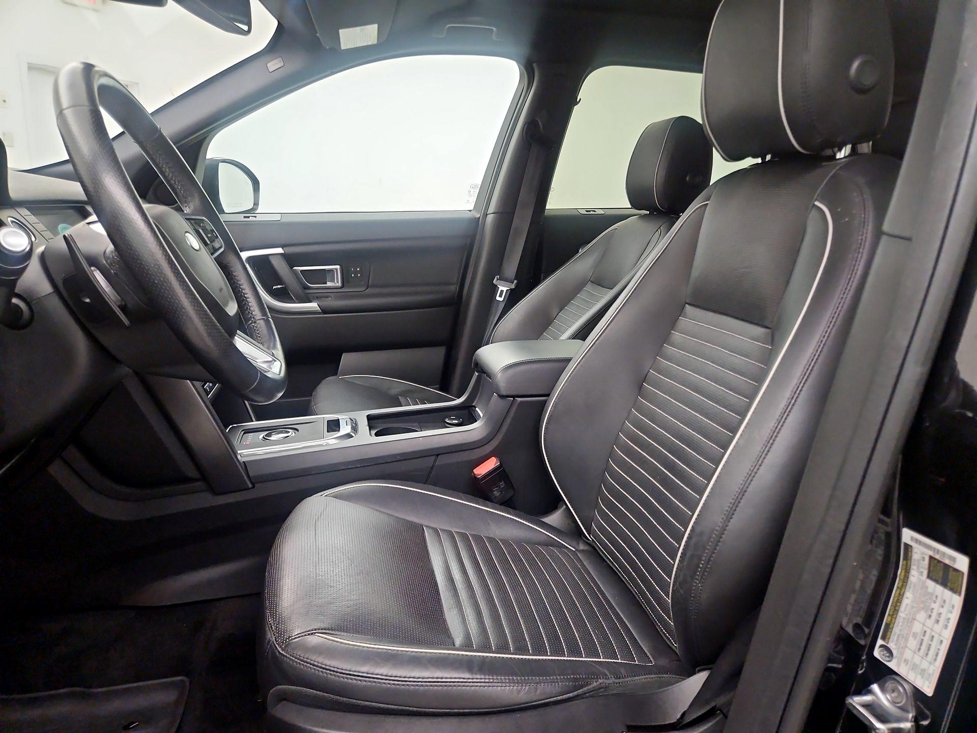 Thumbnail: 2018 Land Rover Discovery Sport - 11
