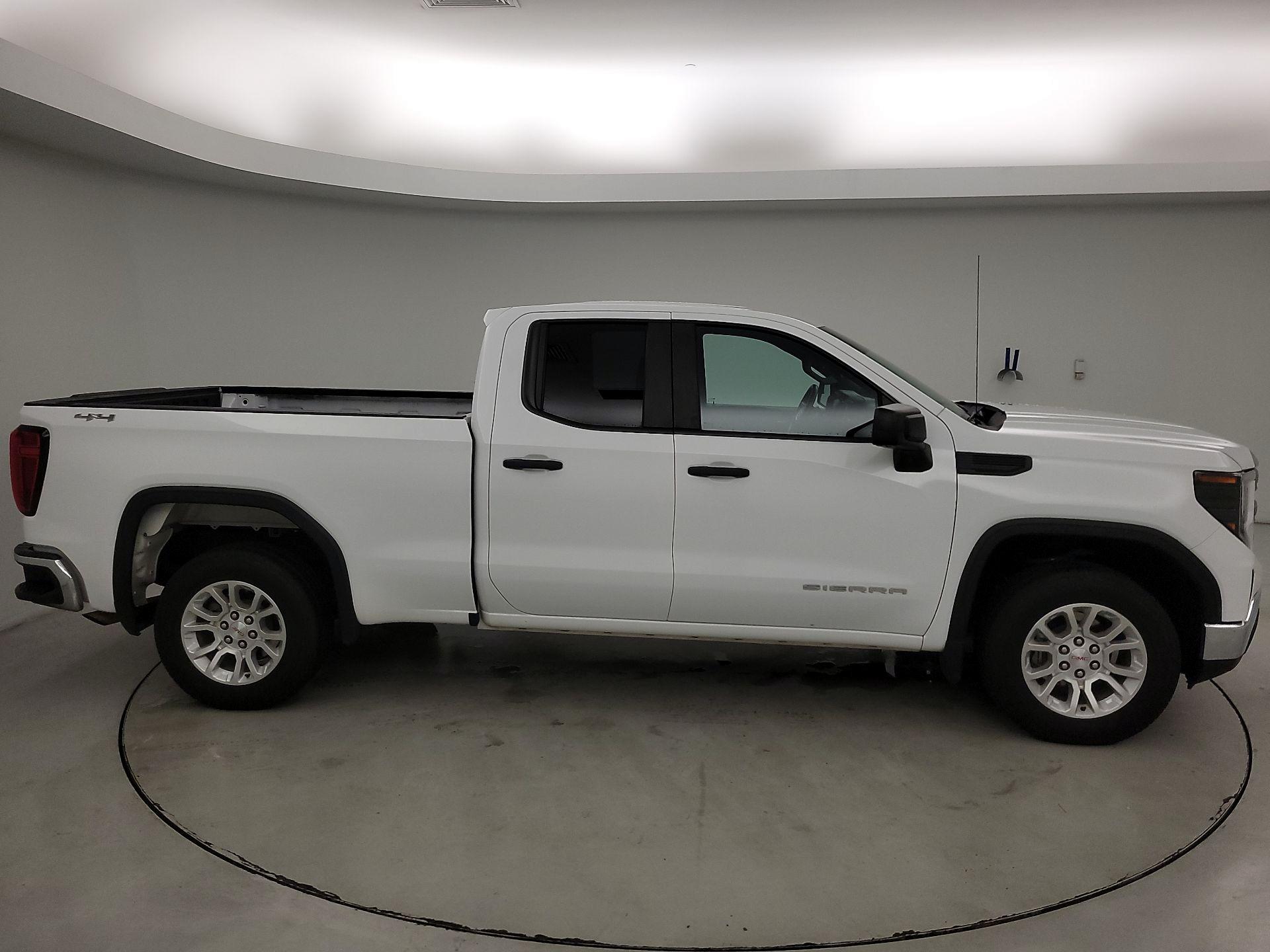 Thumbnail: 2023 GMC Sierra 1500 - 4