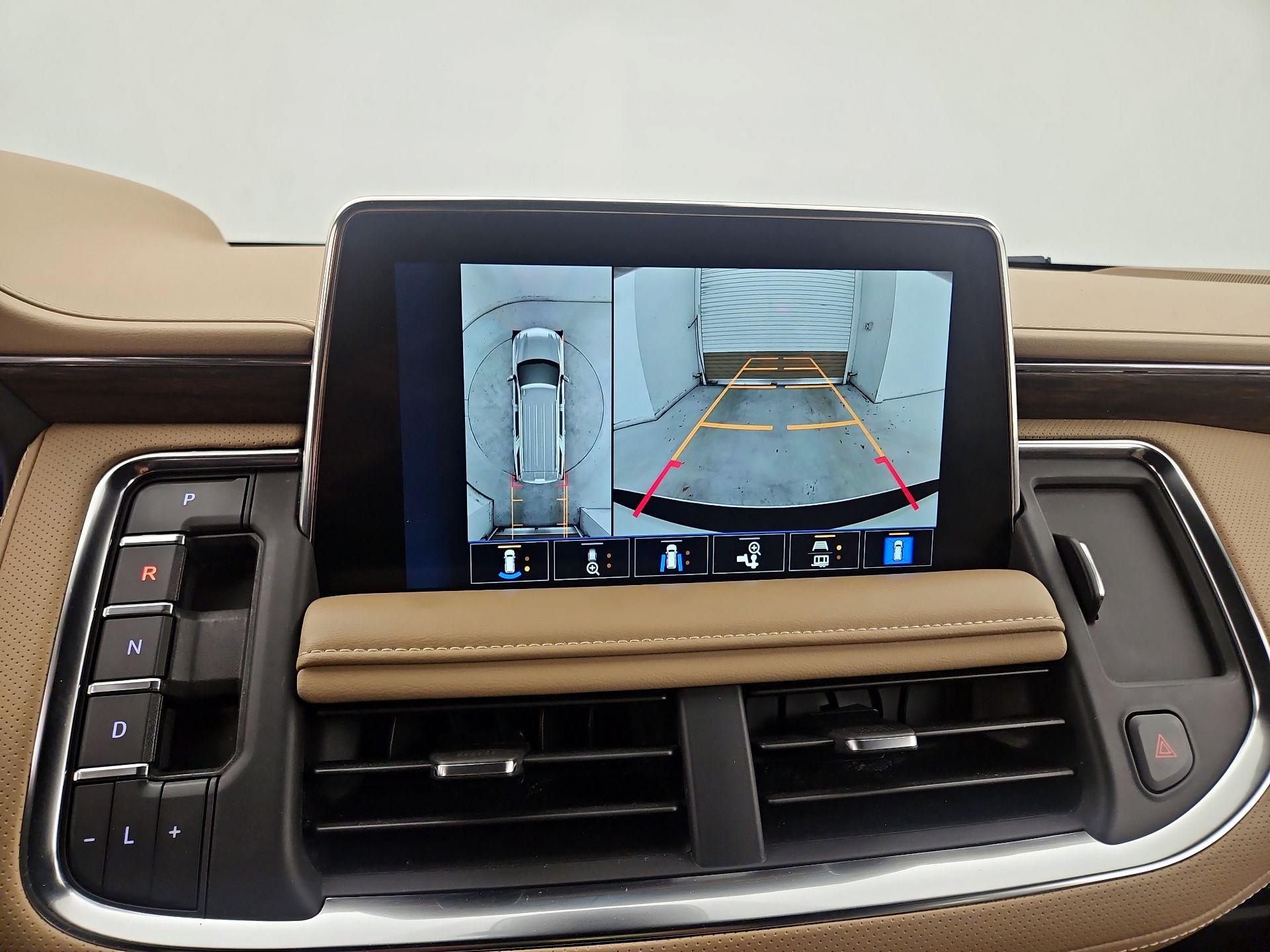 Thumbnail: 2023 Chevrolet Tahoe - 14