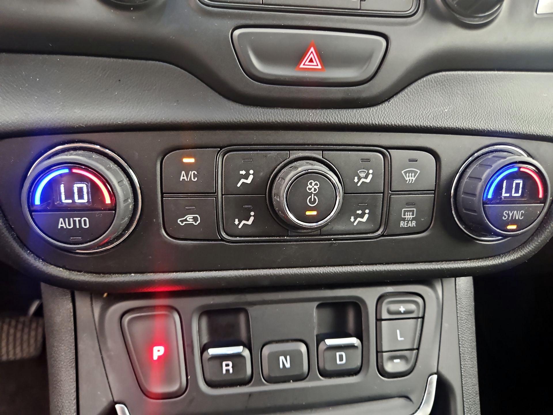 Thumbnail: 2021 GMC Terrain - 16