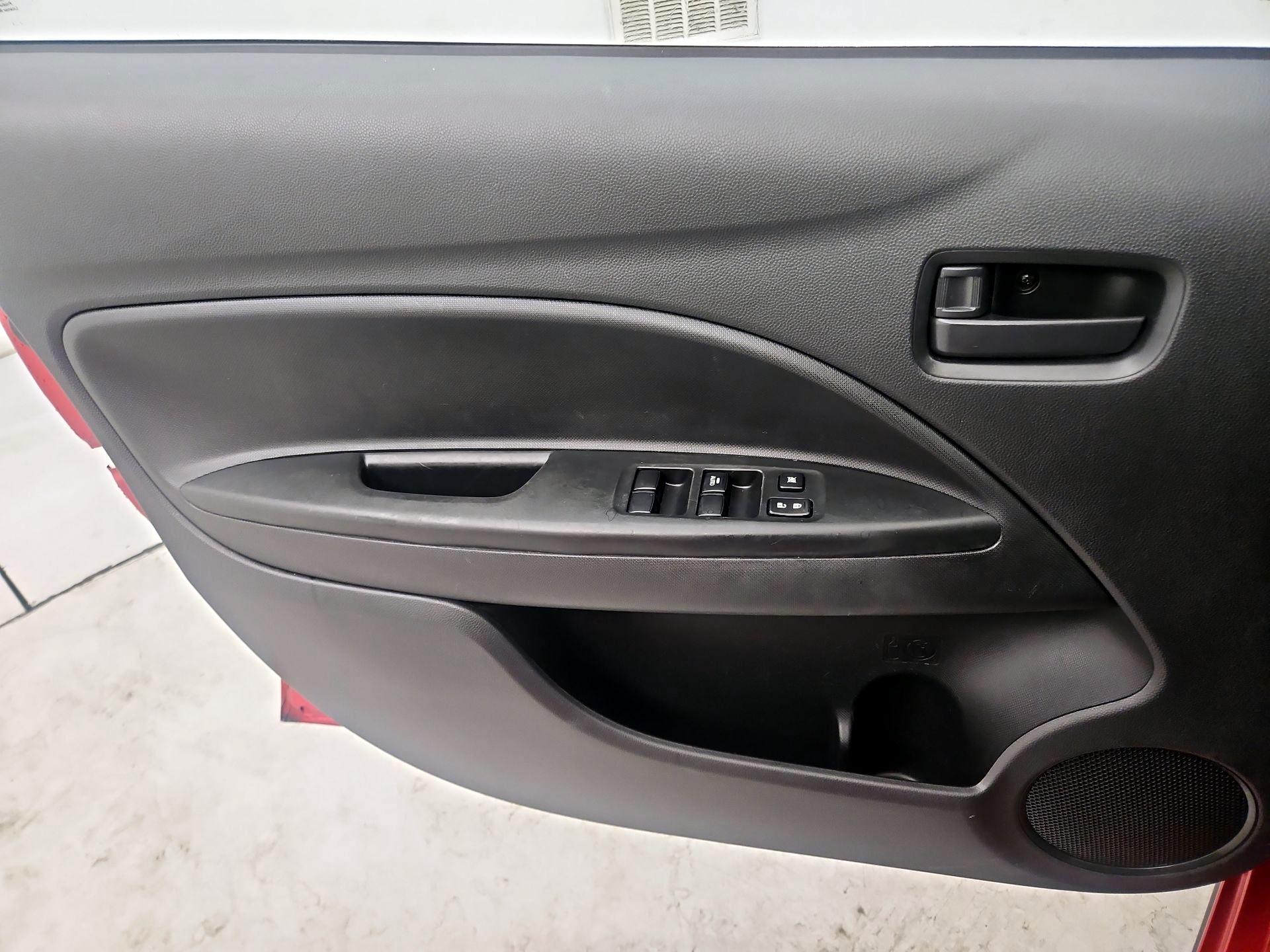 Thumbnail: 2023 Mitsubishi Mirage G4 - 12