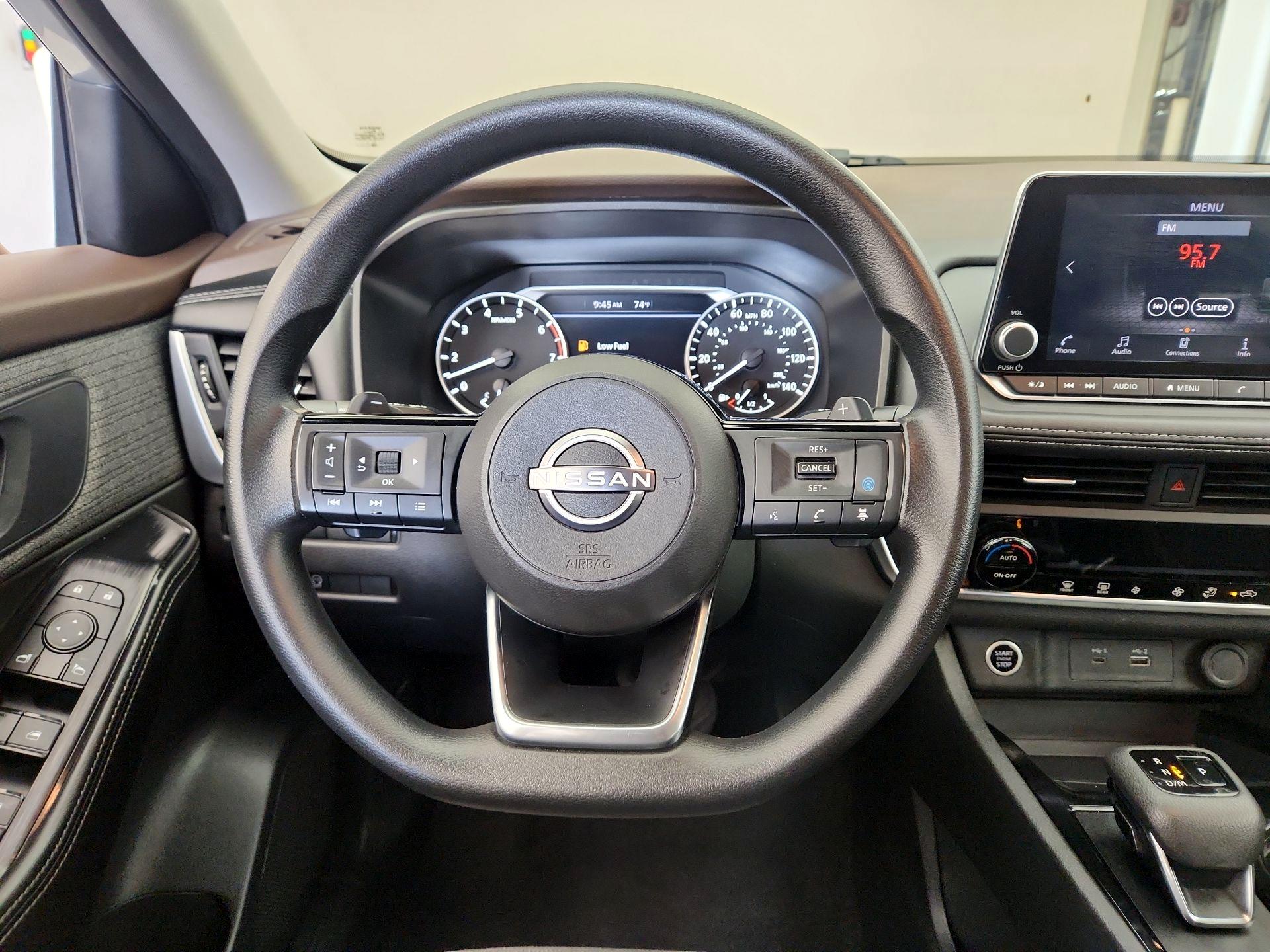 Thumbnail: 2023 Nissan Rogue - 10