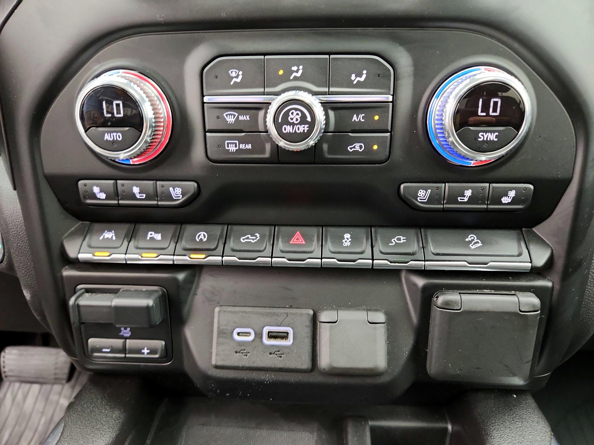 Thumbnail: 2020 GMC Sierra 1500 - 17