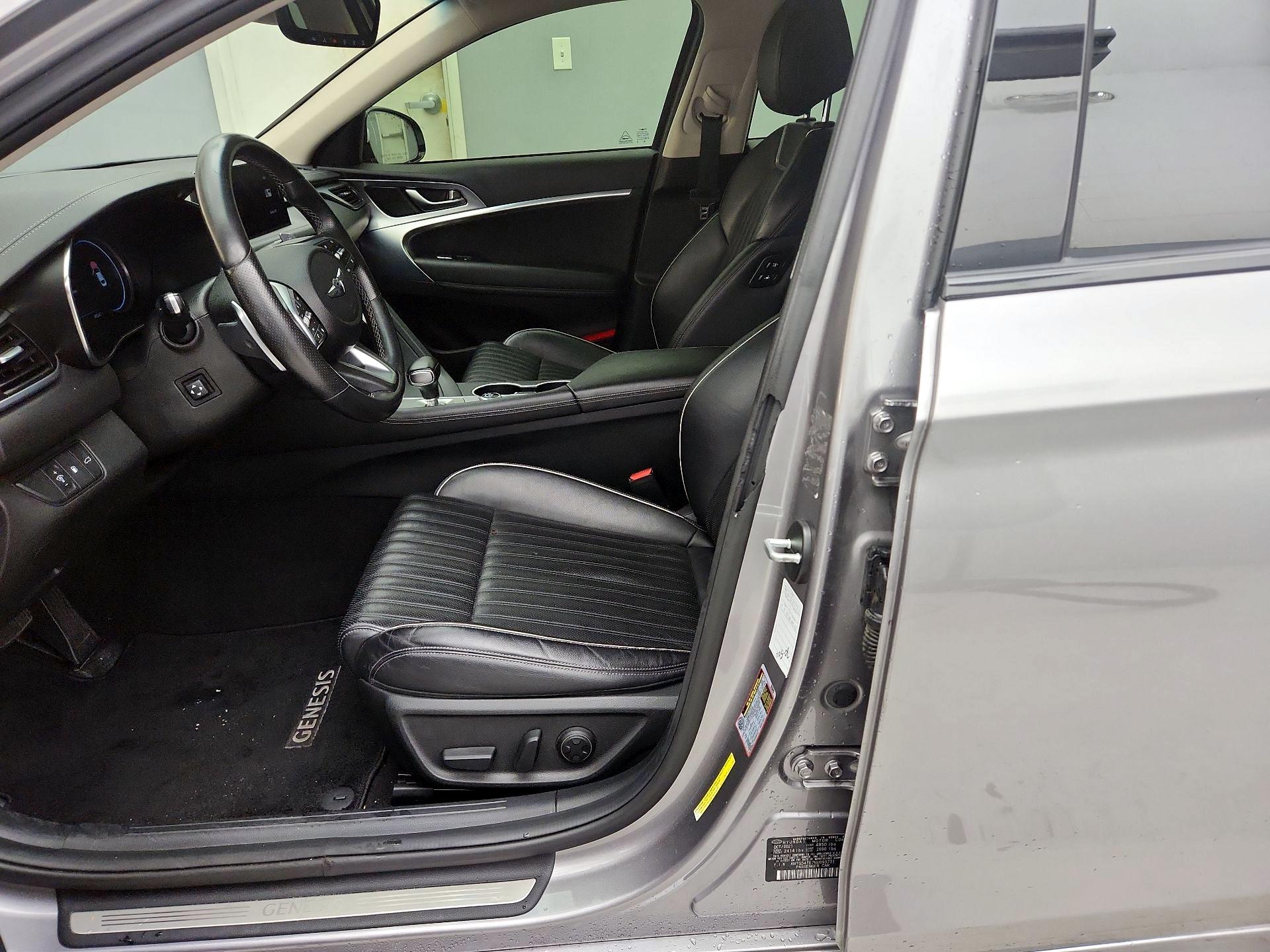 Thumbnail: 2022 Genesis G70 - 11