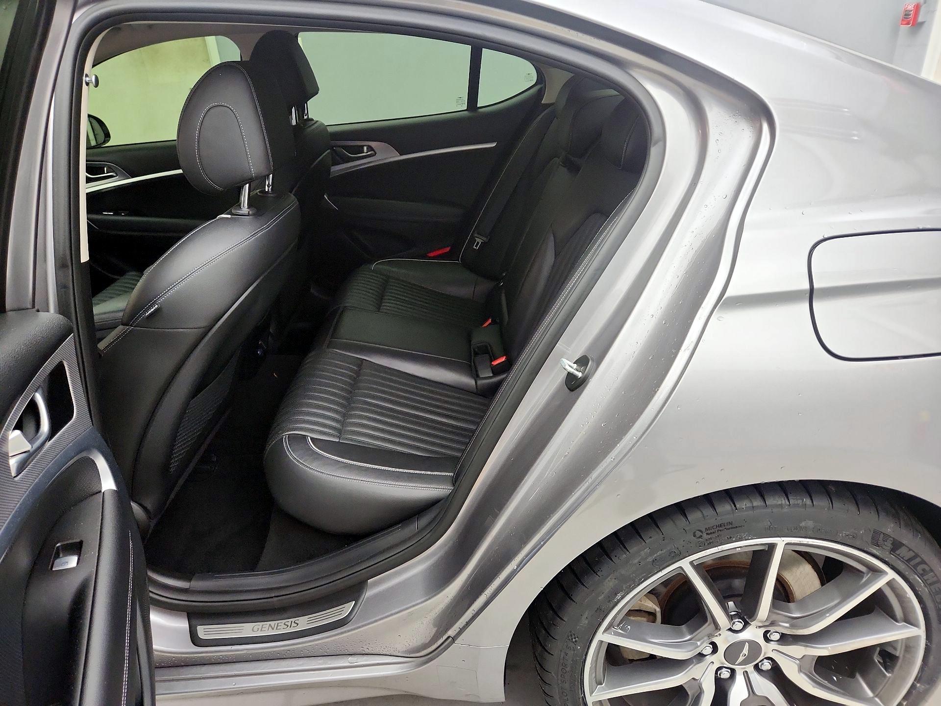 Thumbnail: 2022 Genesis G70 - 20