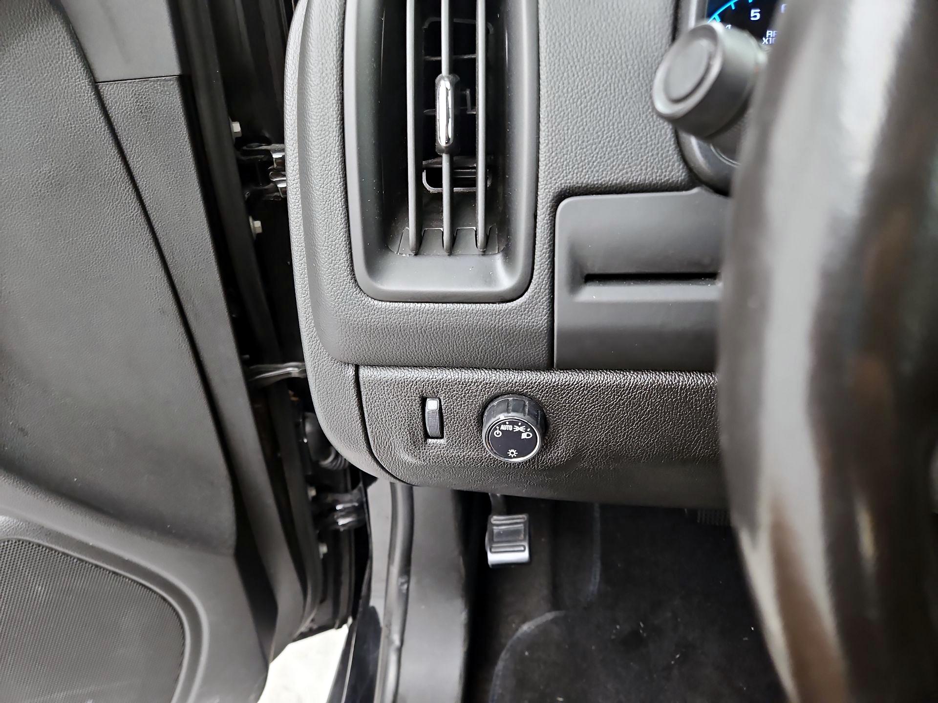 Thumbnail: 2020 Chevrolet Colorado - 13