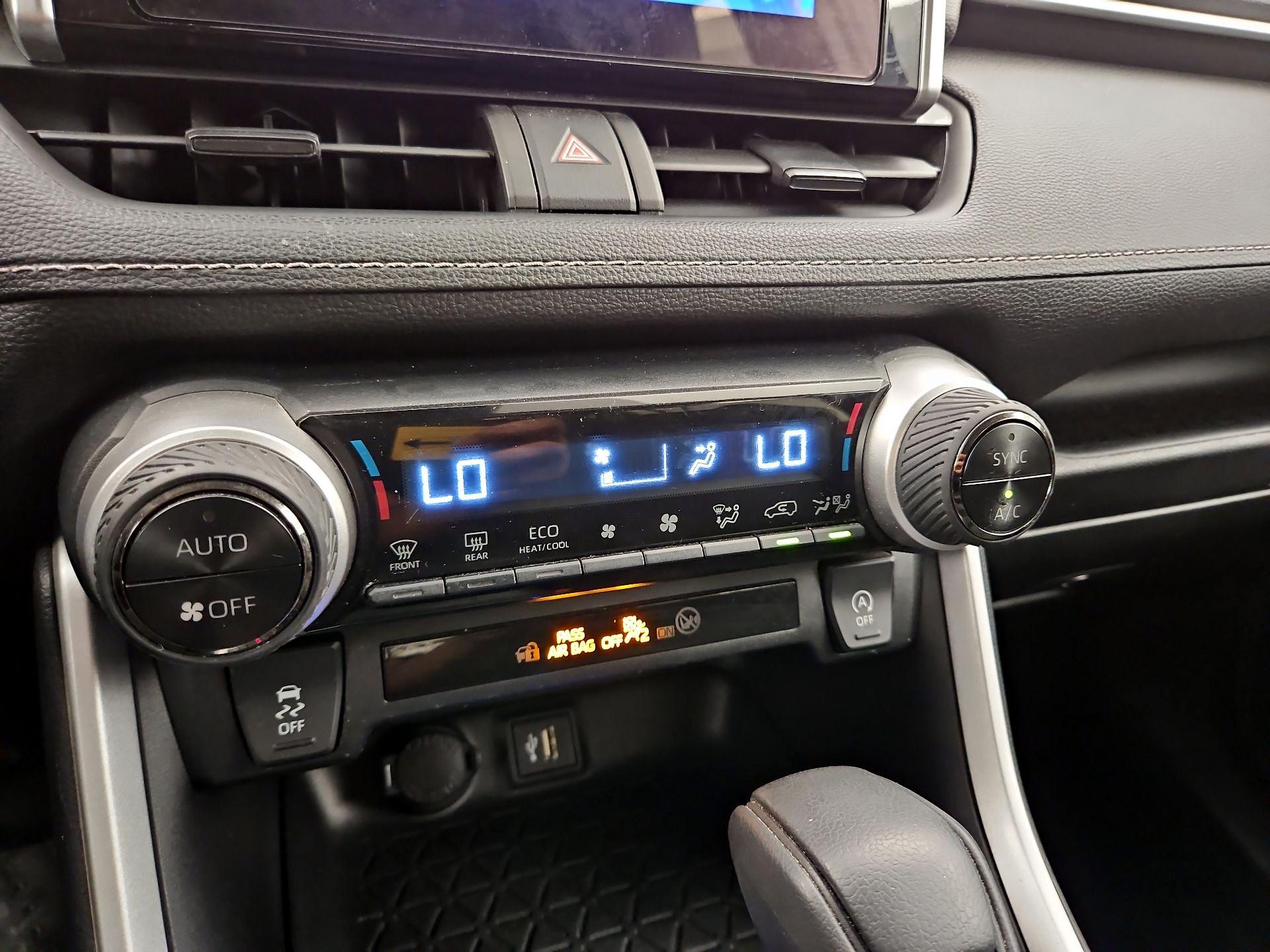 Thumbnail: 2024 Toyota RAV4 - 16