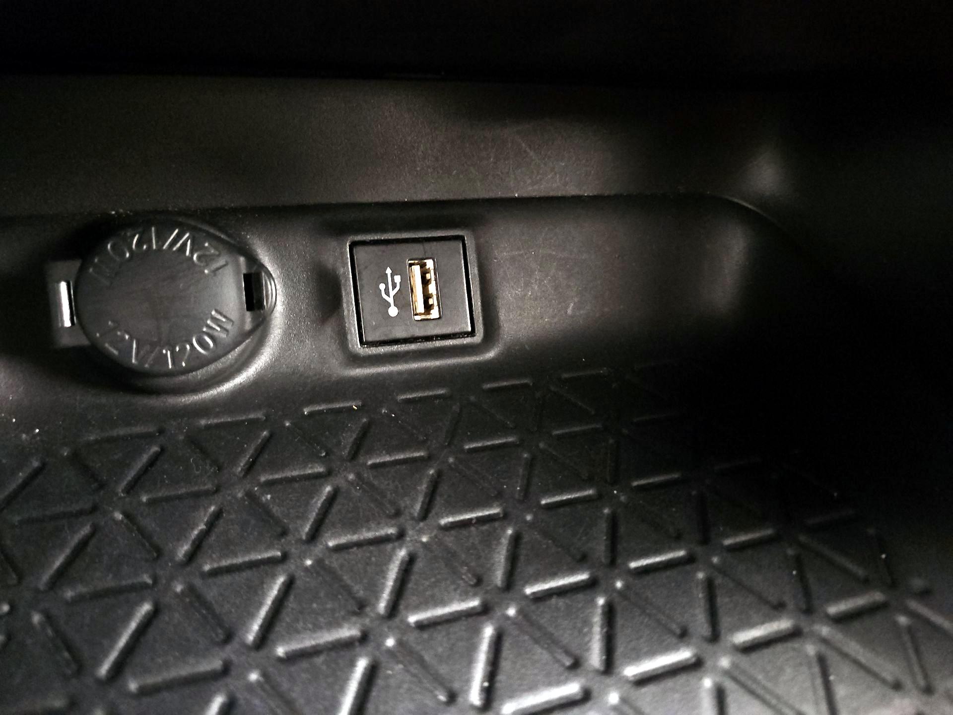 Thumbnail: 2024 Toyota RAV4 - 18