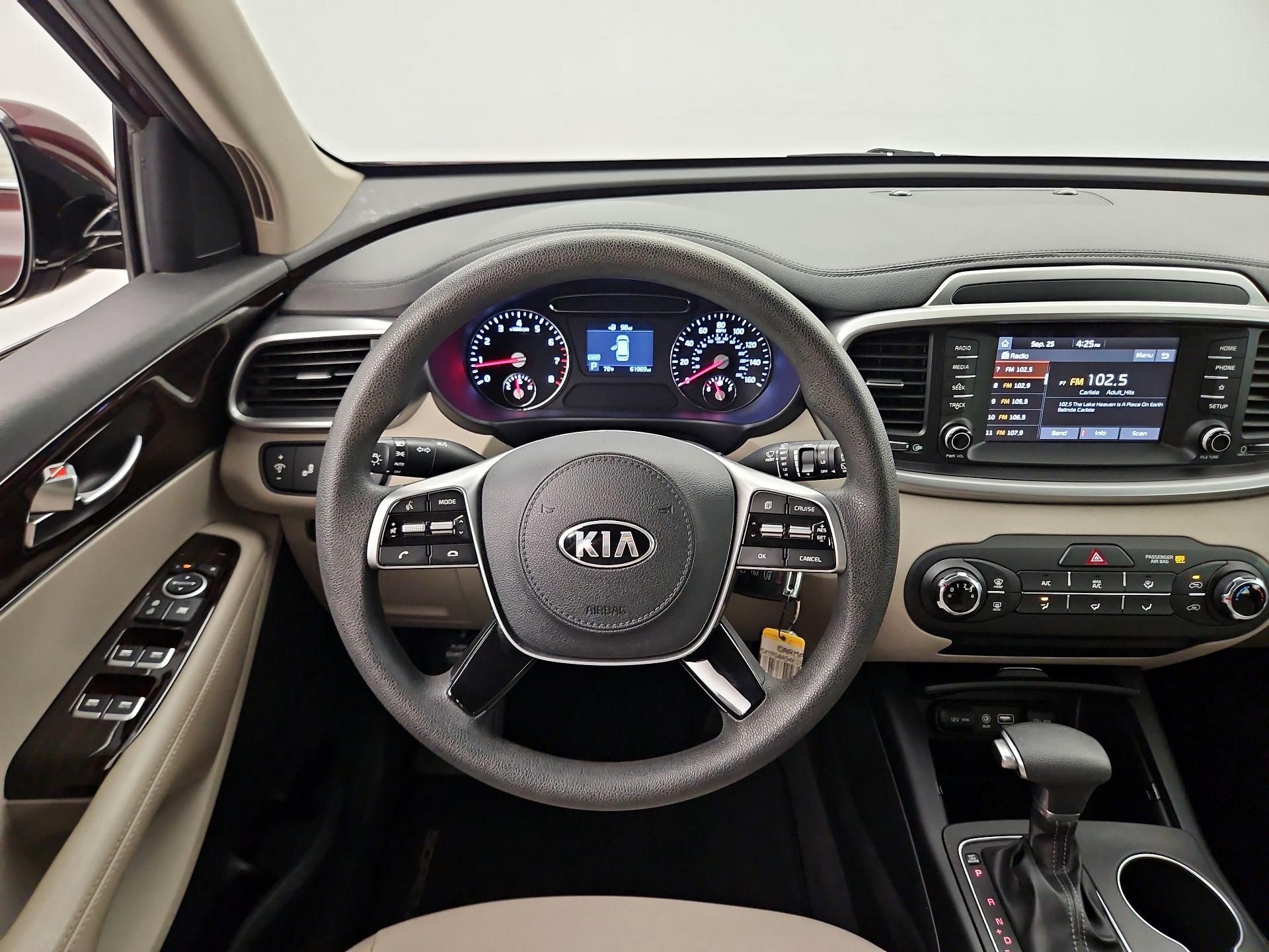Thumbnail: 2019 Kia Sorento - 10