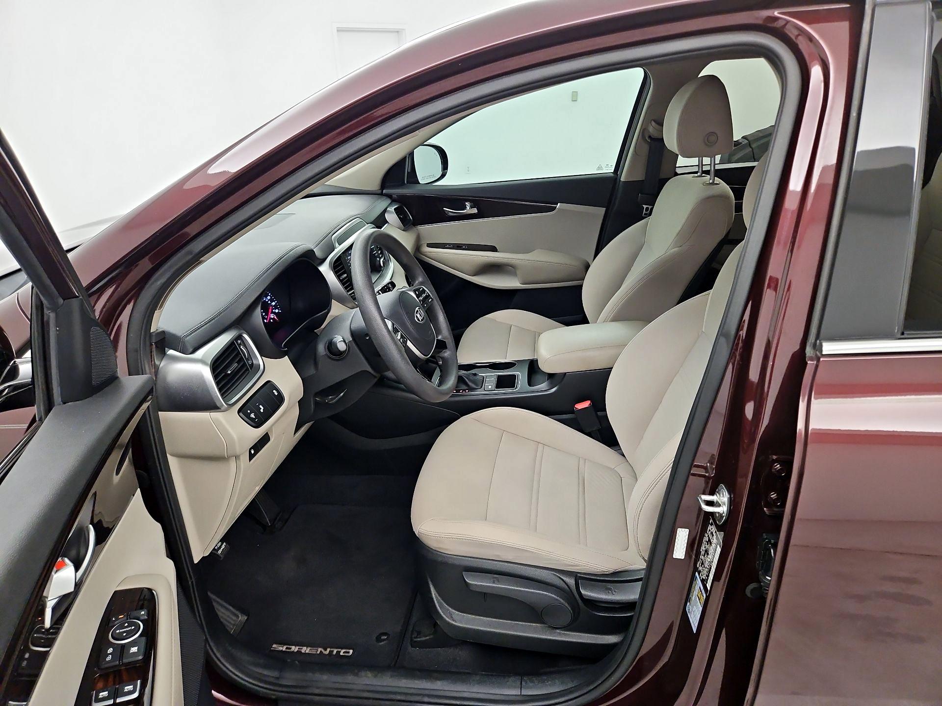 Thumbnail: 2019 Kia Sorento - 11