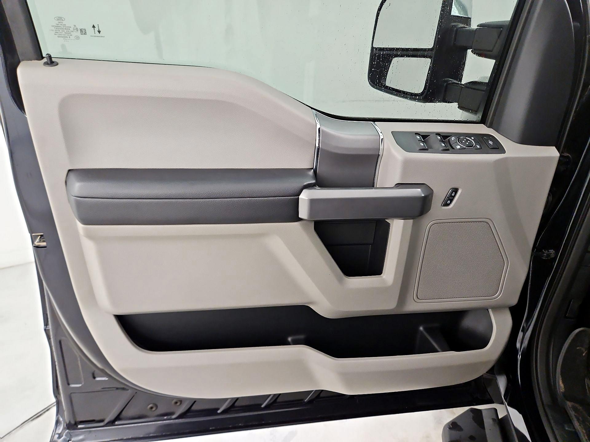 Thumbnail: 2021 Ford F-250 - 12