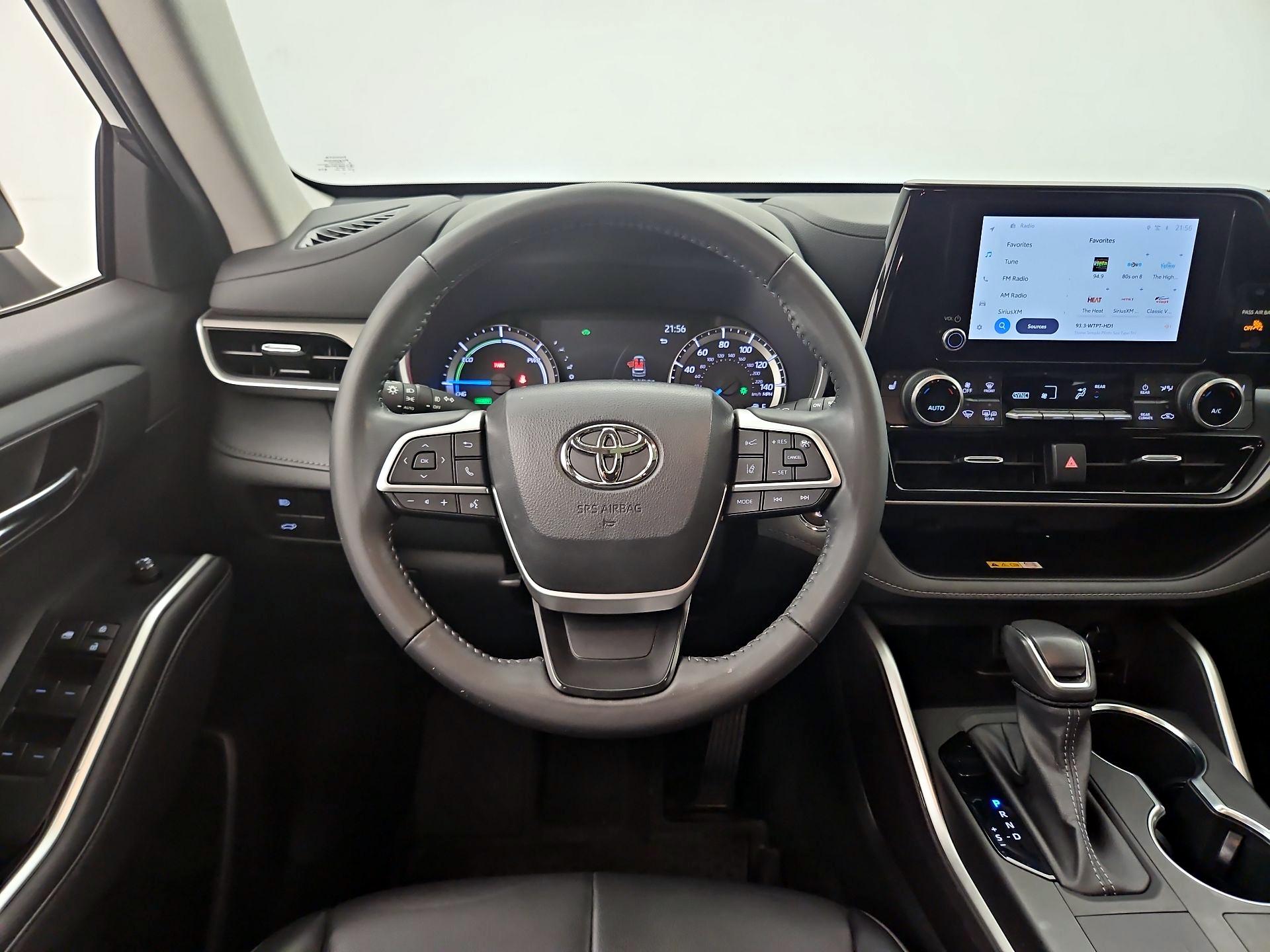 Thumbnail: 2023 Toyota Highlander - 10