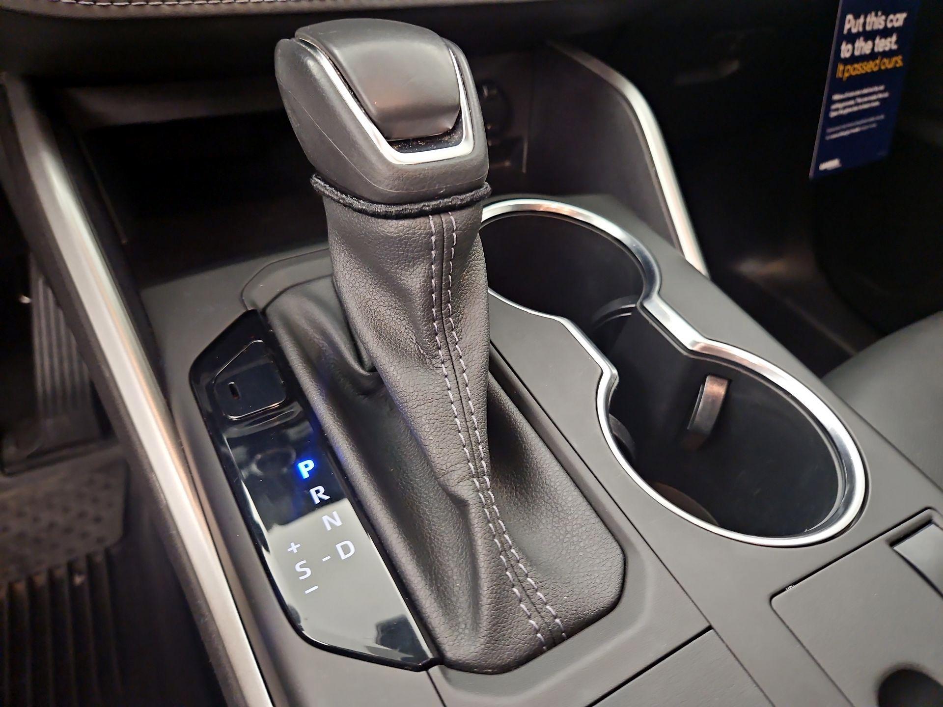 Thumbnail: 2023 Toyota Highlander - 17