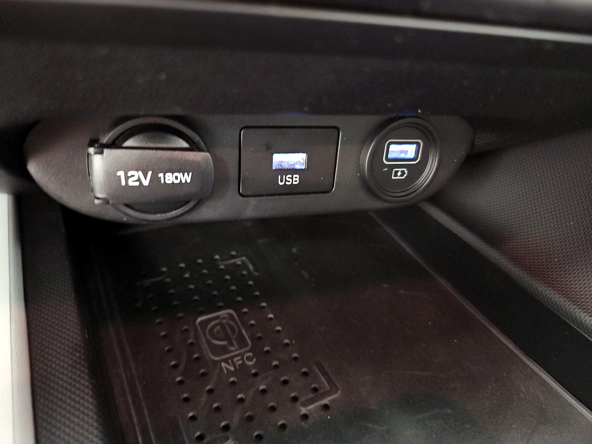 Thumbnail: 2021 Hyundai Elantra - 19