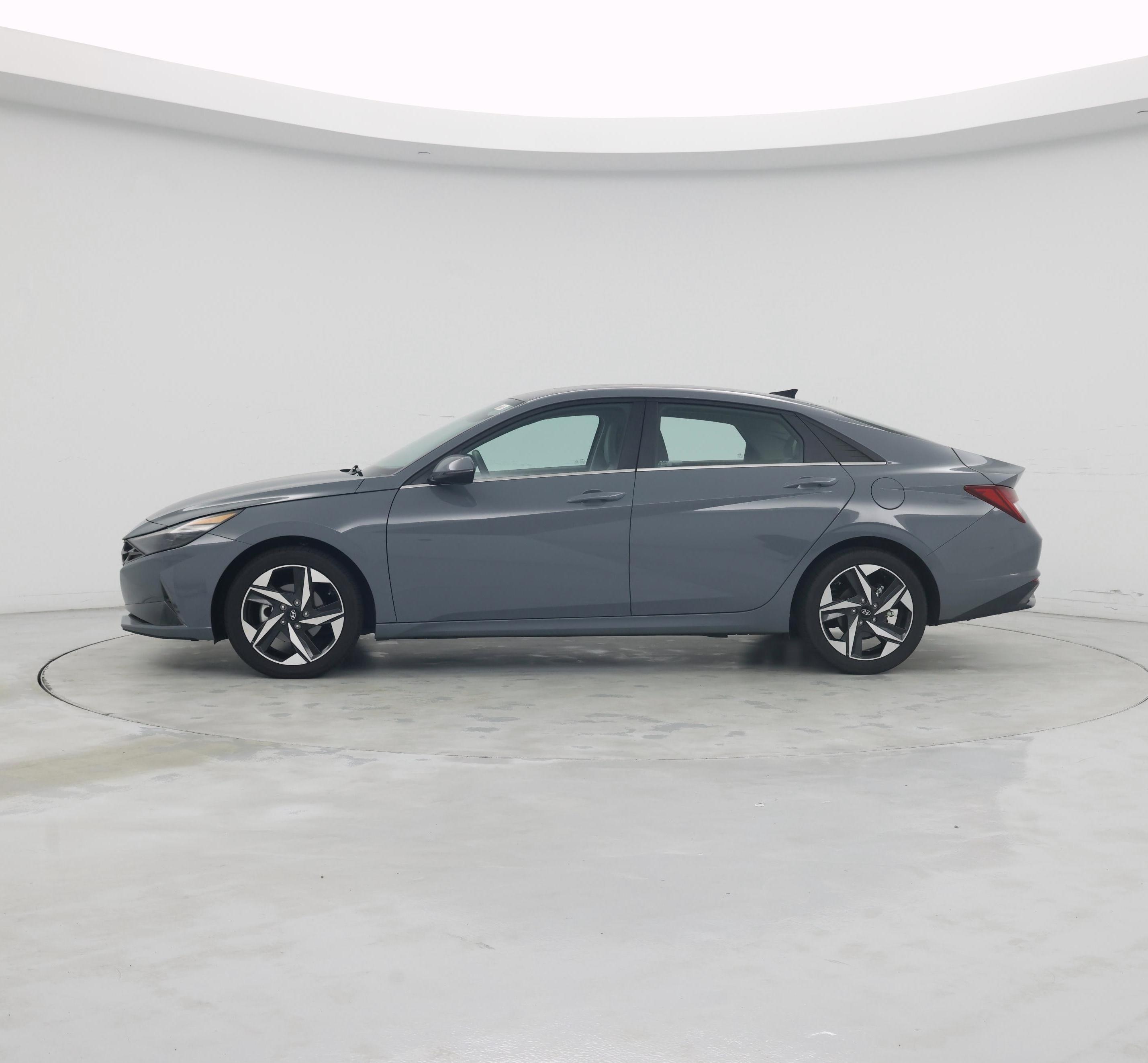 Thumbnail: 2021 Hyundai Elantra - 3