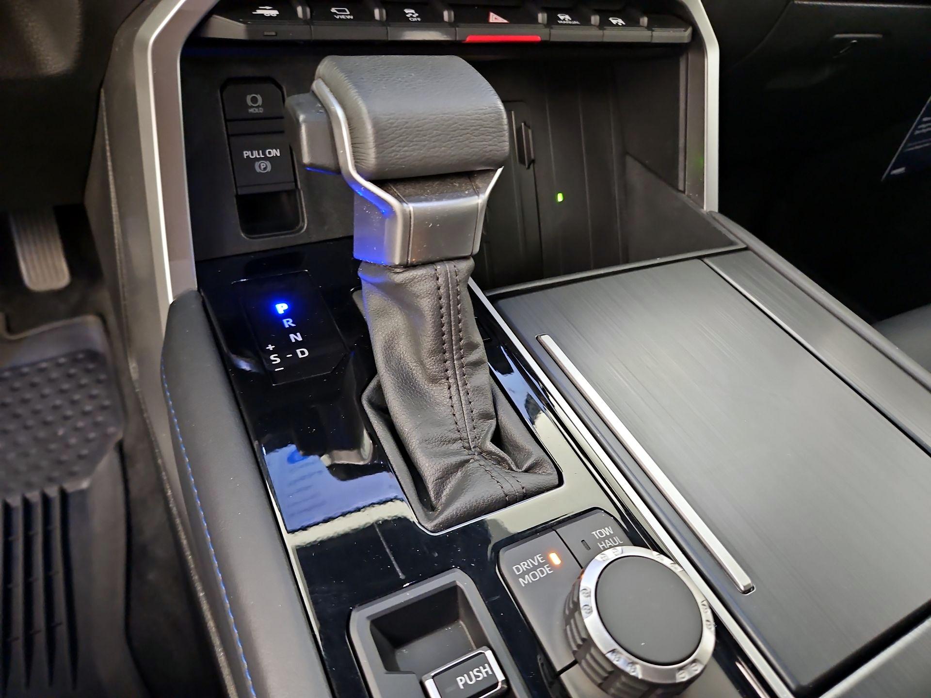 Thumbnail: 2022 Toyota Tundra - 17