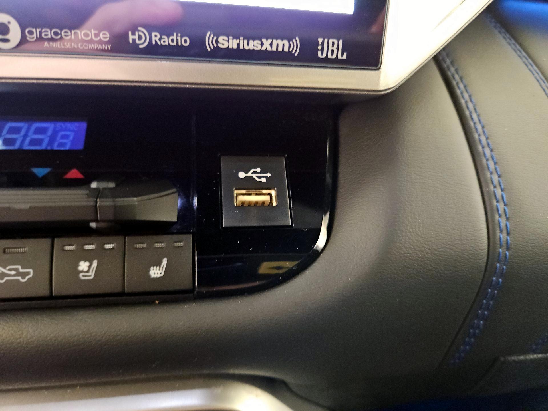 Thumbnail: 2022 Toyota Tundra - 18