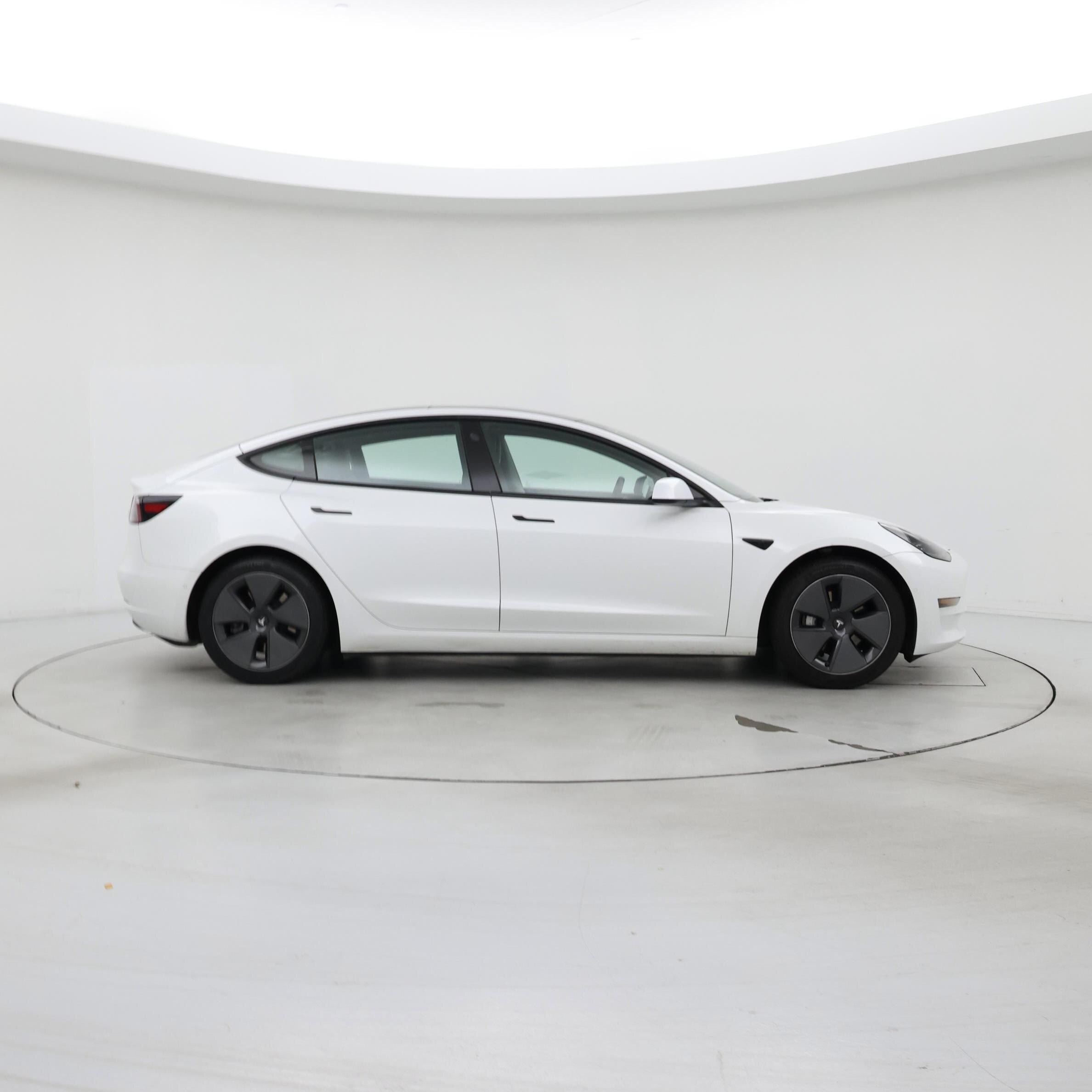 Thumbnail: 2021 Tesla Model 3 - 7