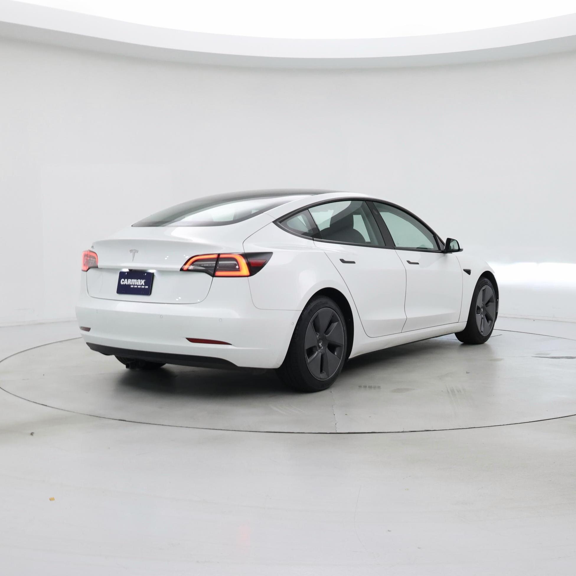 Thumbnail: 2021 Tesla Model 3 - 8