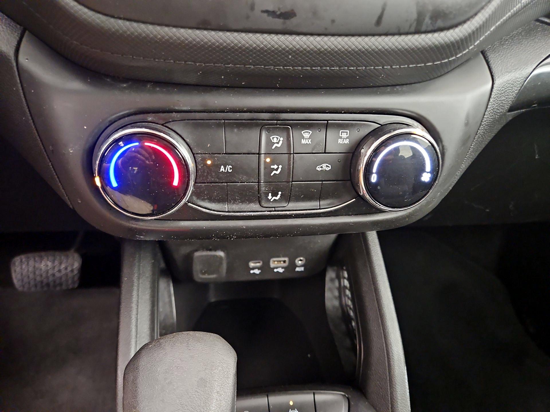 Thumbnail: 2021 Chevrolet TrailBlazer - 16
