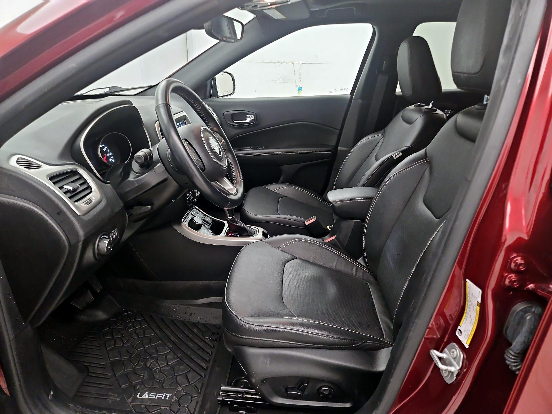 Thumbnail: 2021 Jeep Compass - 11