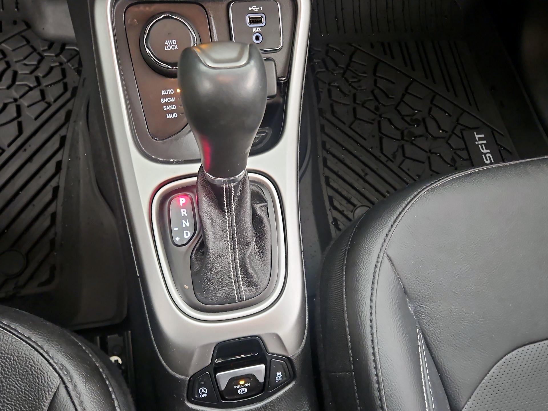 Thumbnail: 2021 Jeep Compass - 17