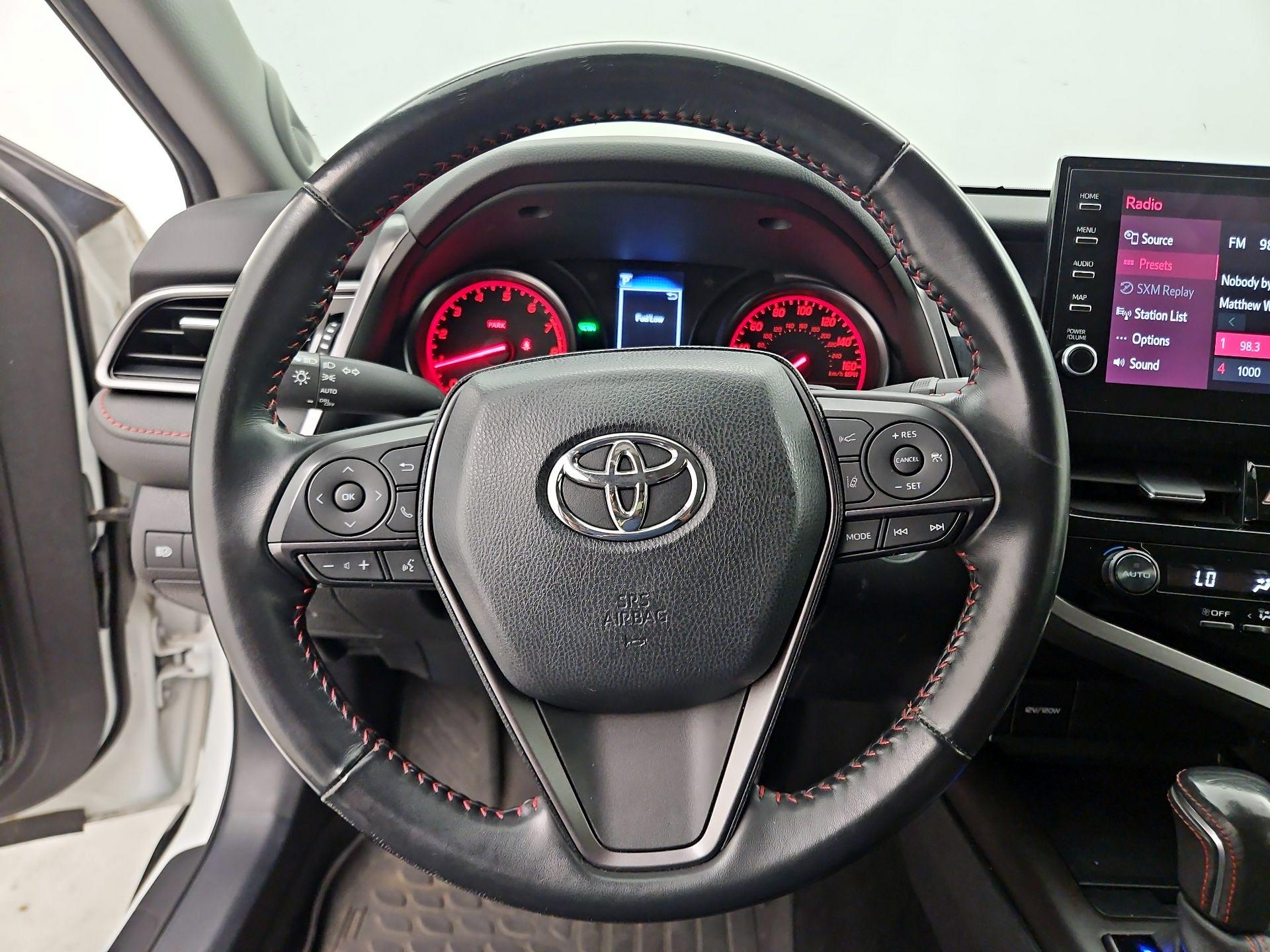 Thumbnail: 2021 Toyota Camry - 10