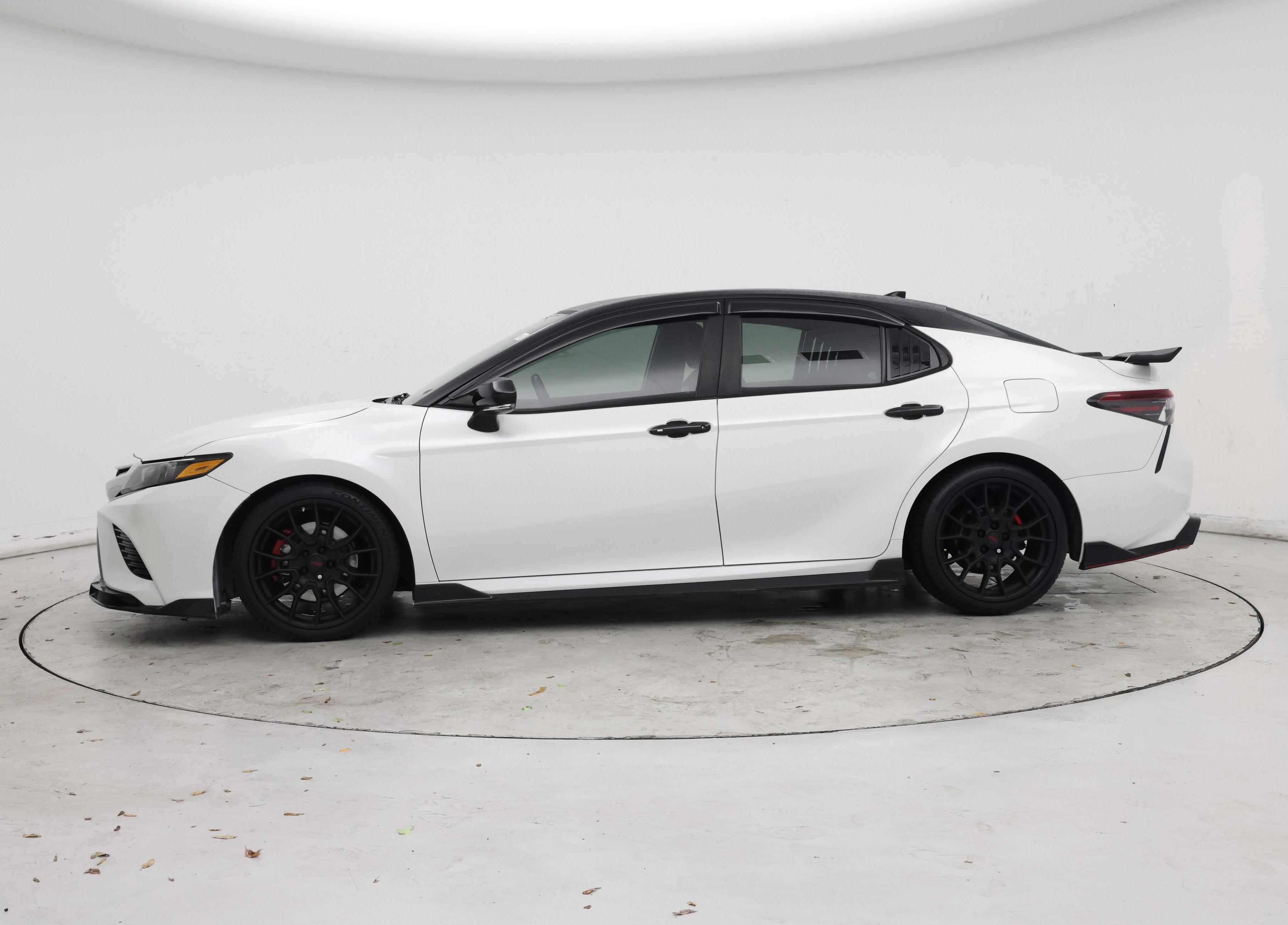Thumbnail: 2021 Toyota Camry - 3