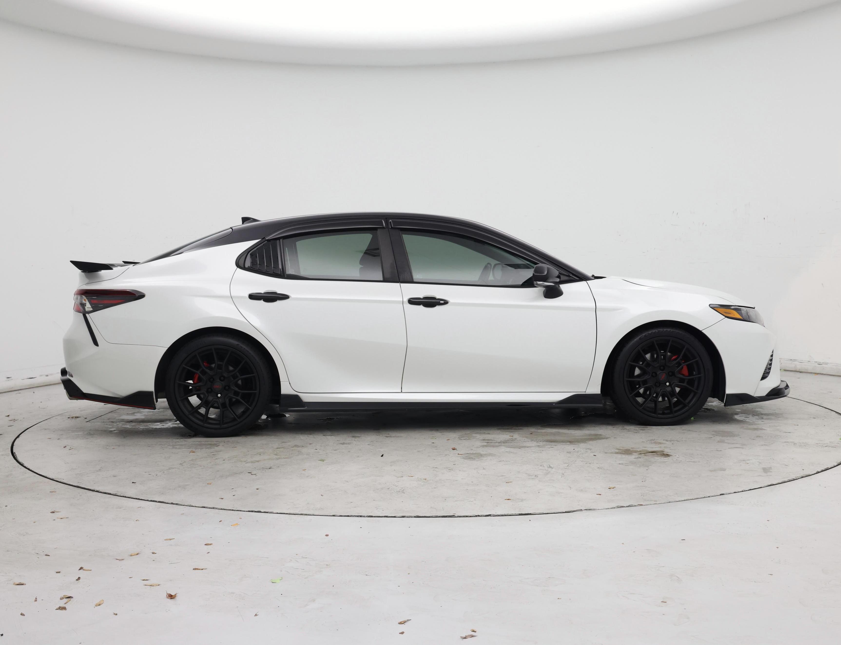 Thumbnail: 2021 Toyota Camry - 7
