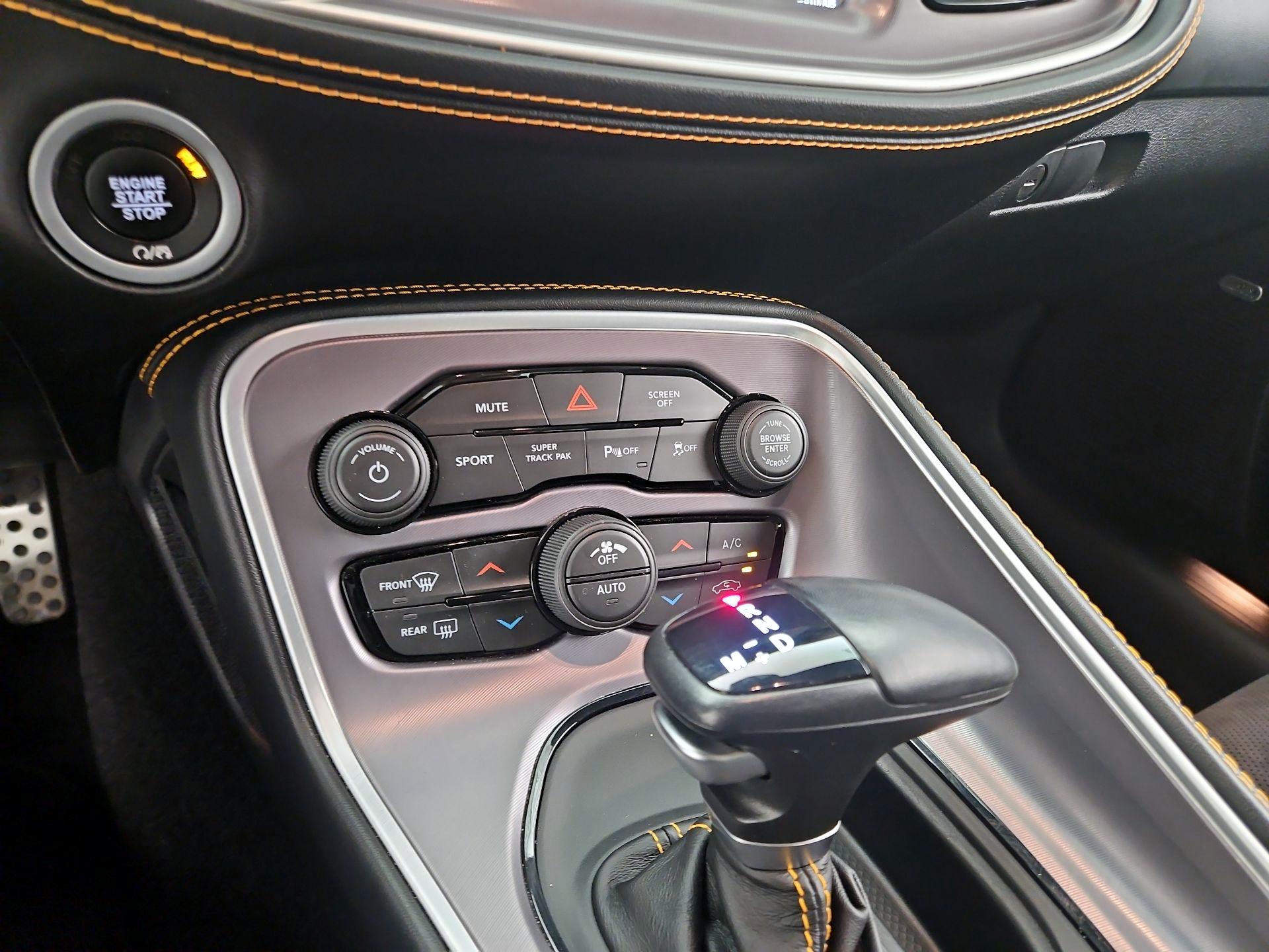 Thumbnail: 2022 Dodge Challenger - 16