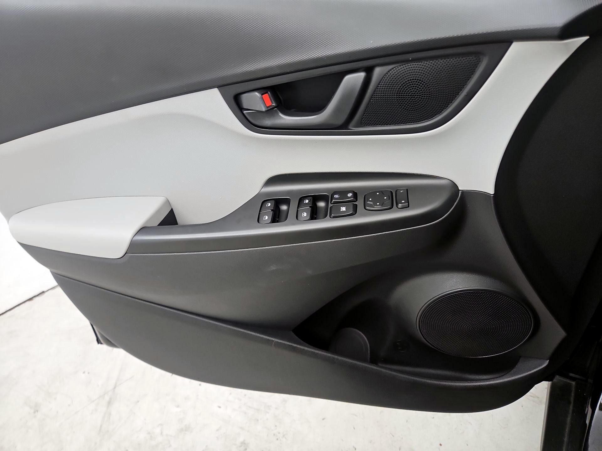 Thumbnail: 2023 Hyundai Kona - 12