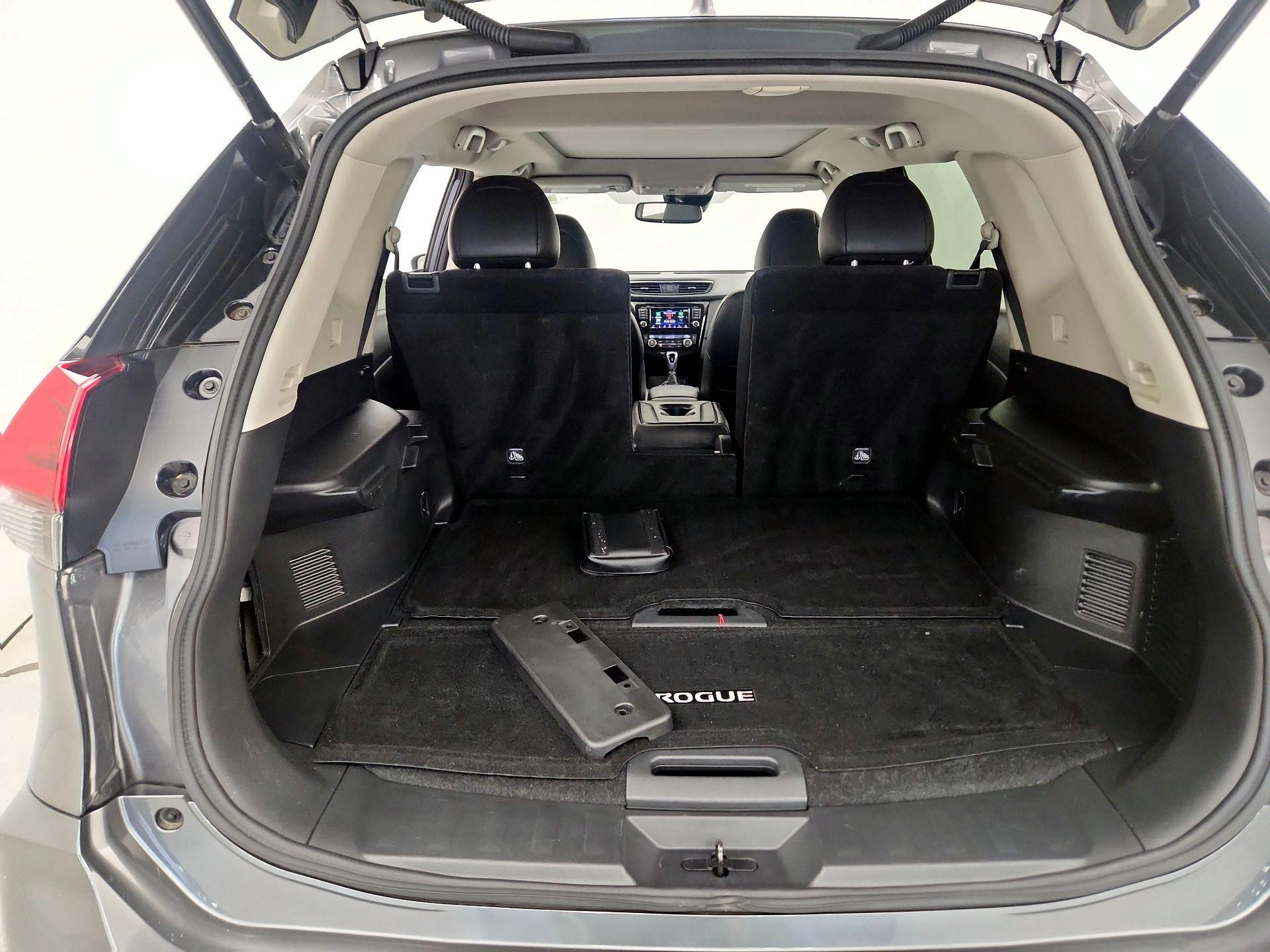 Thumbnail: 2020 Nissan Rogue - 20