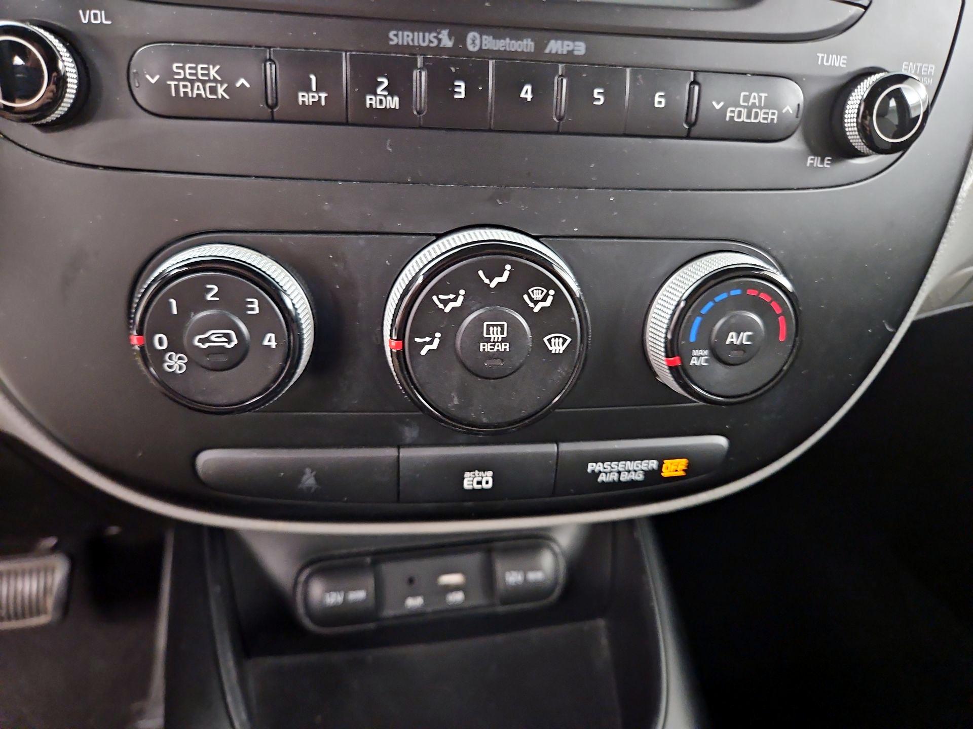 Thumbnail: 2016 Kia Soul - 15