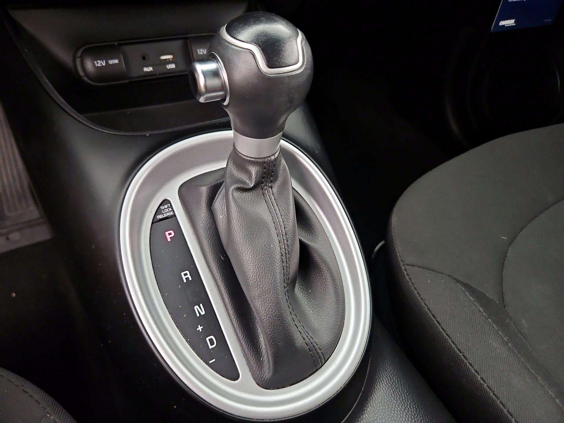 Thumbnail: 2016 Kia Soul - 16