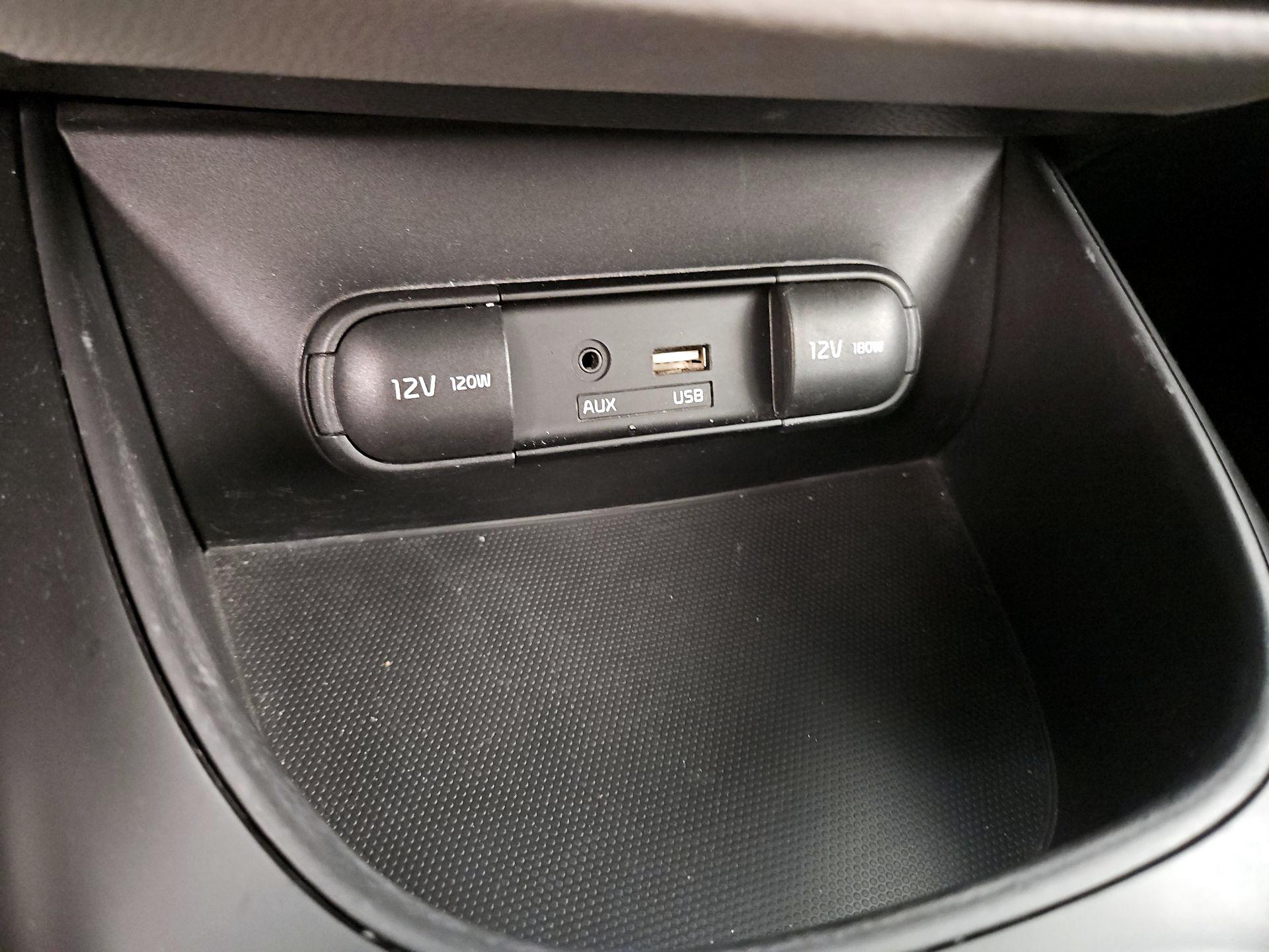 Thumbnail: 2016 Kia Soul - 17