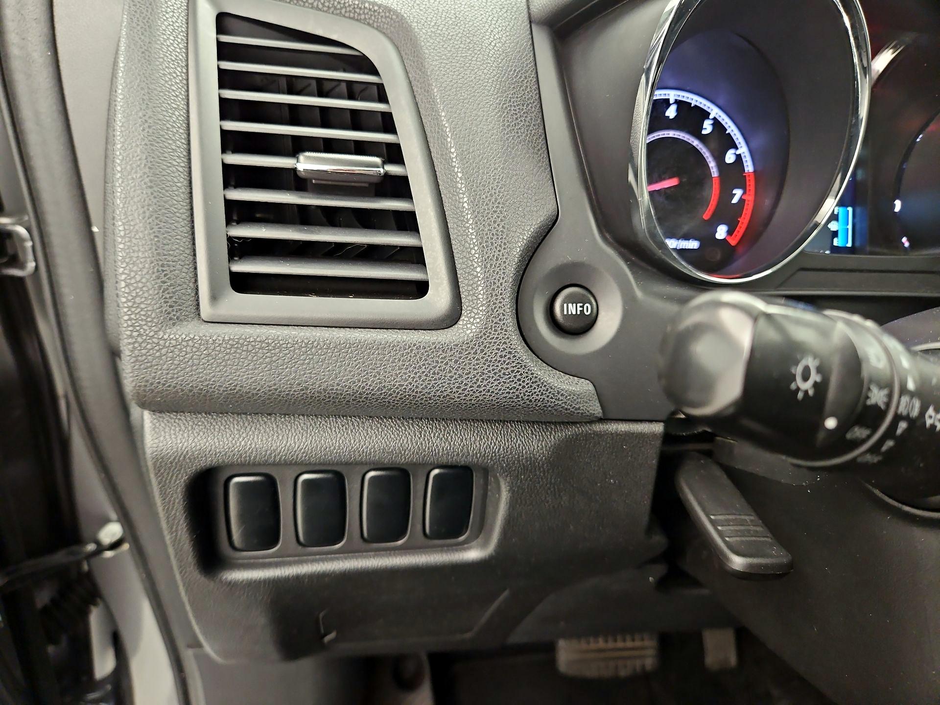 Thumbnail: 2018 Mitsubishi Outlander Sport - 13