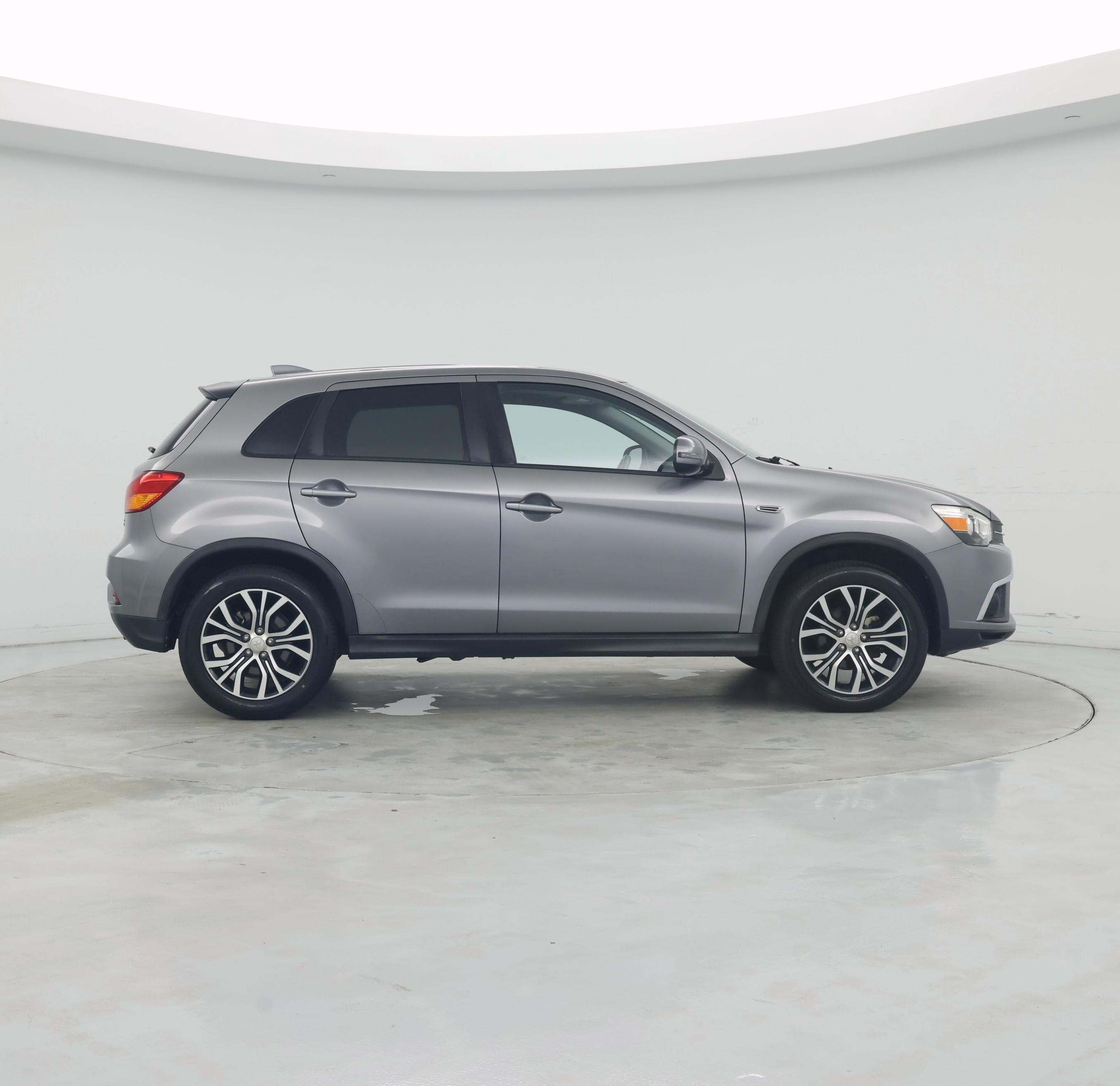 Thumbnail: 2018 Mitsubishi Outlander Sport - 7