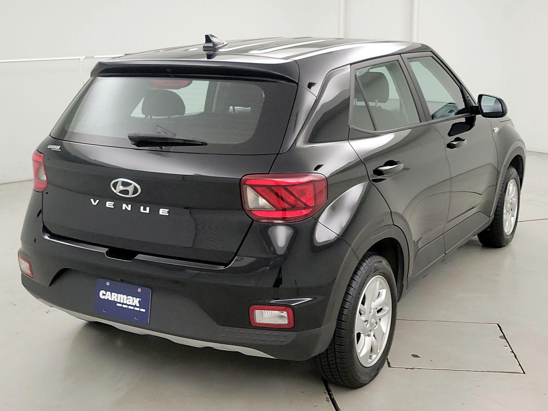 Thumbnail: 2022 Hyundai Venue - 5