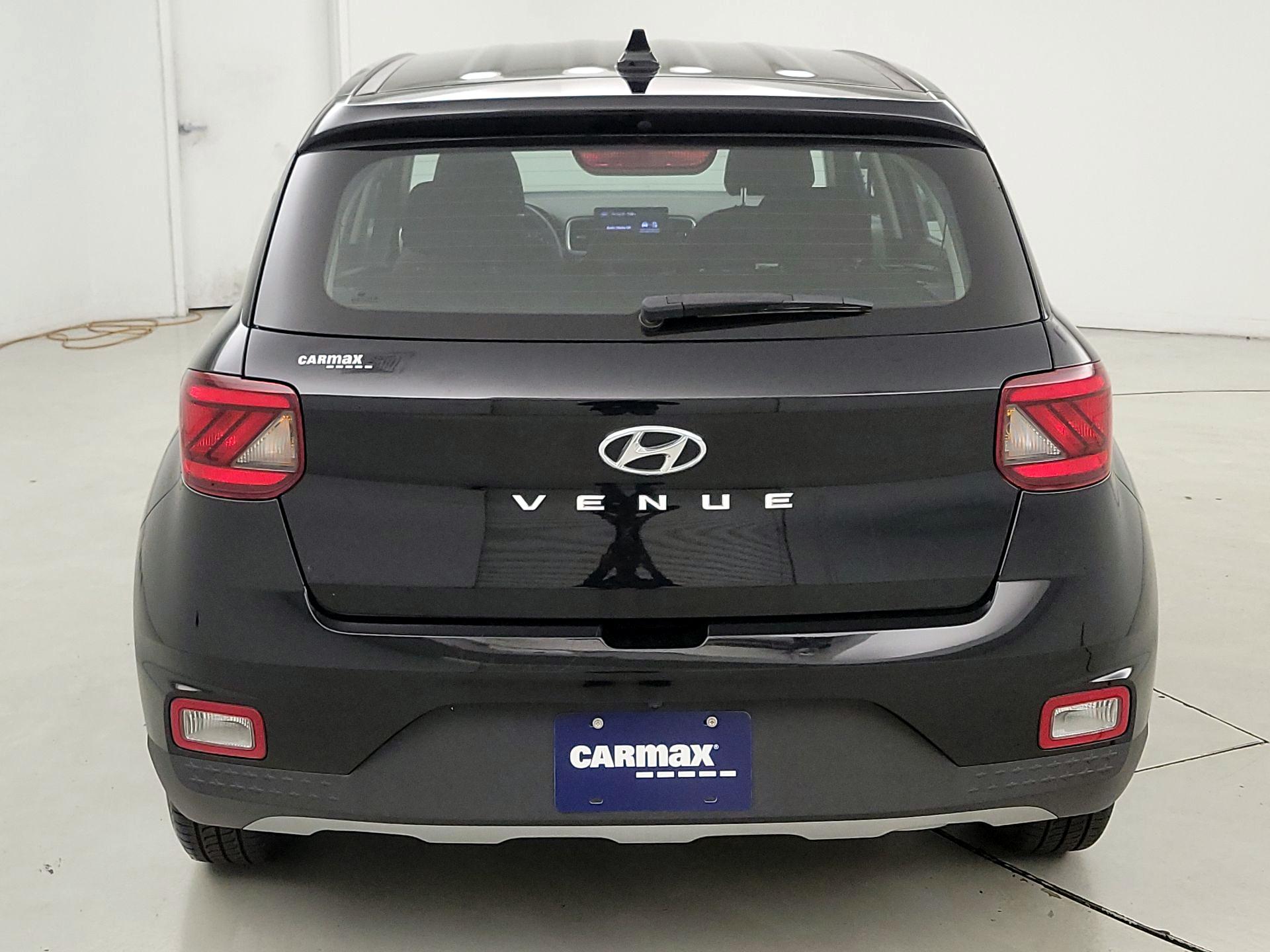Thumbnail: 2022 Hyundai Venue - 6