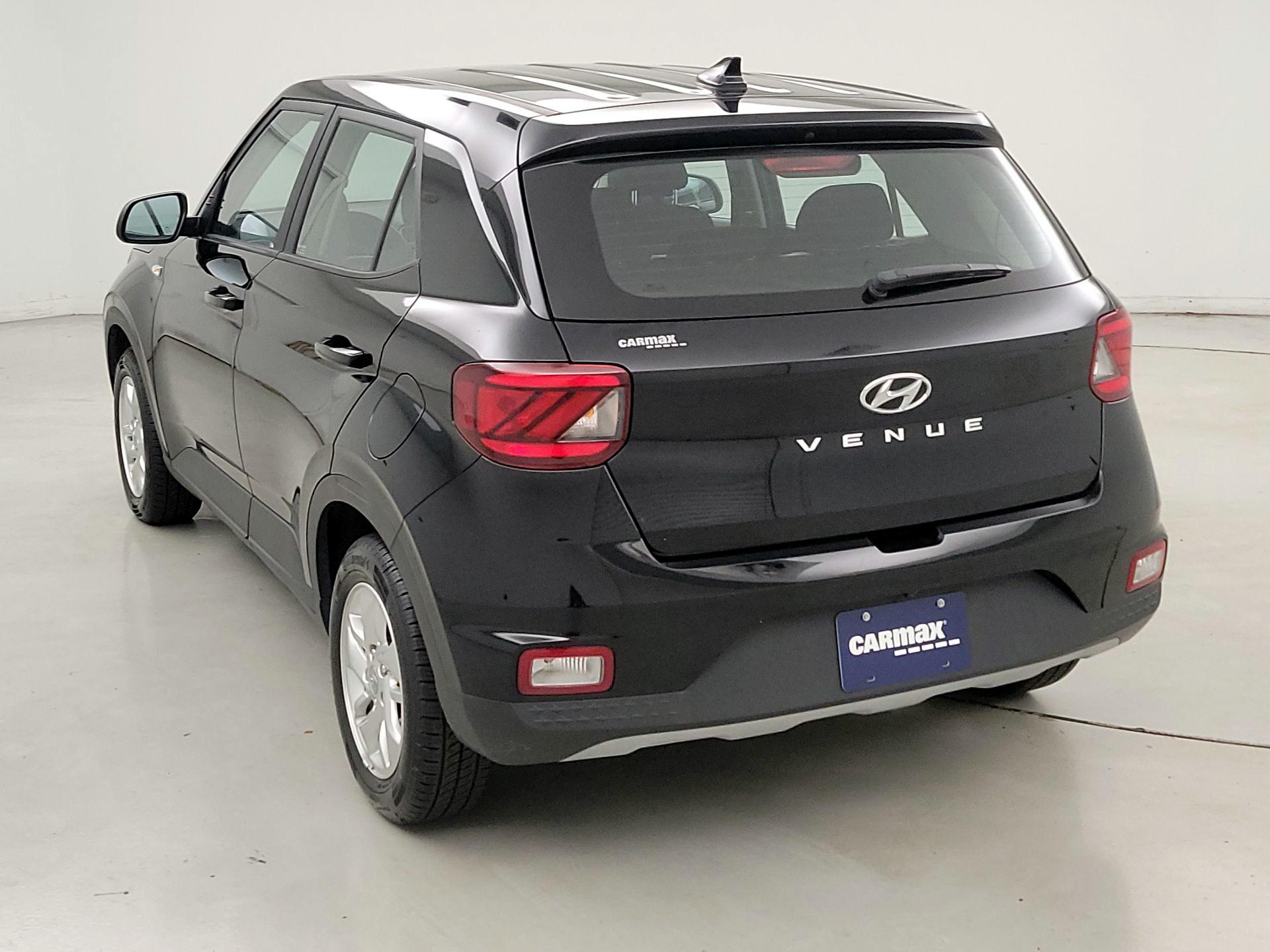 Thumbnail: 2022 Hyundai Venue - 7