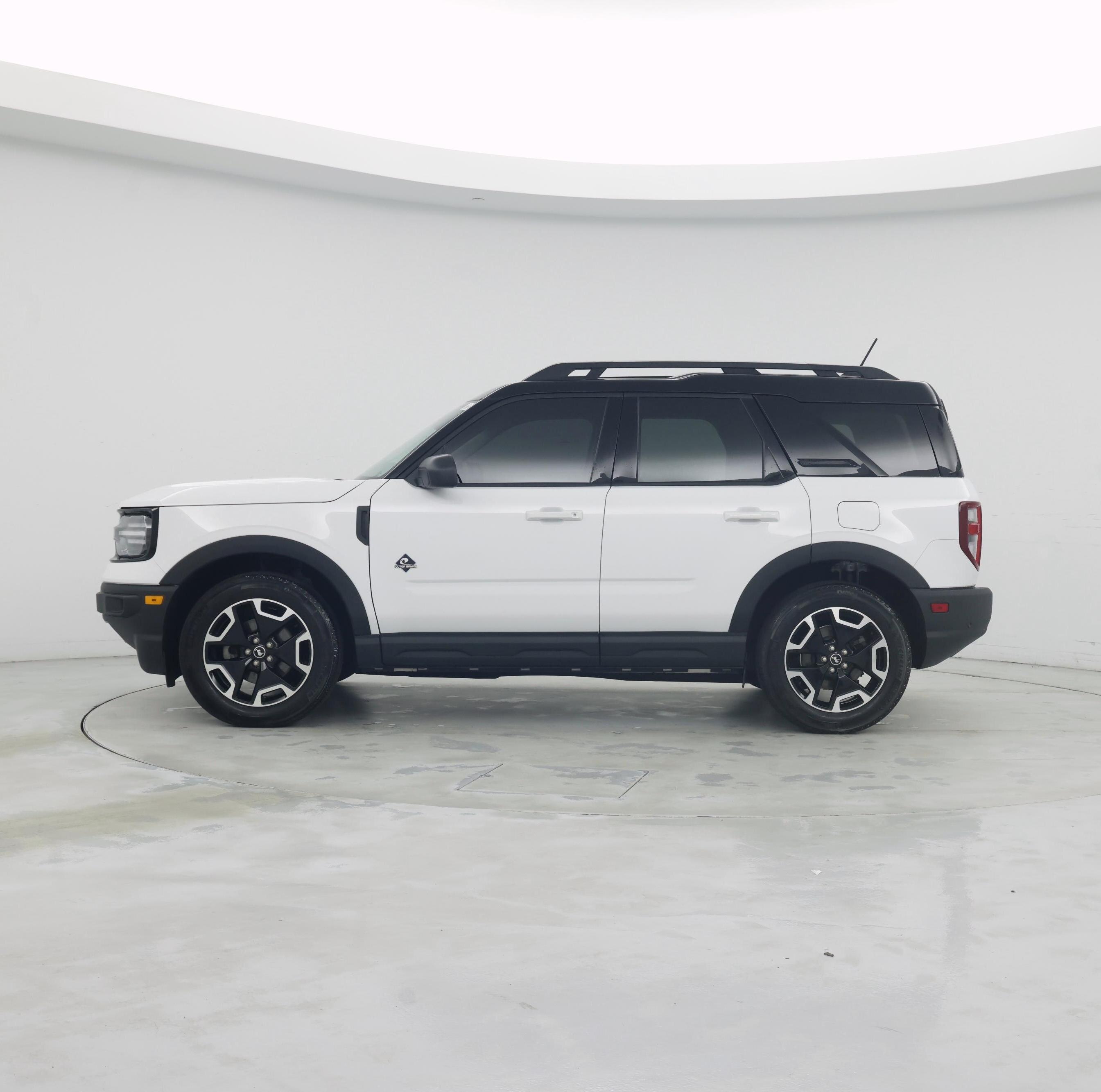 Thumbnail: 2023 Ford Bronco Sport - 3