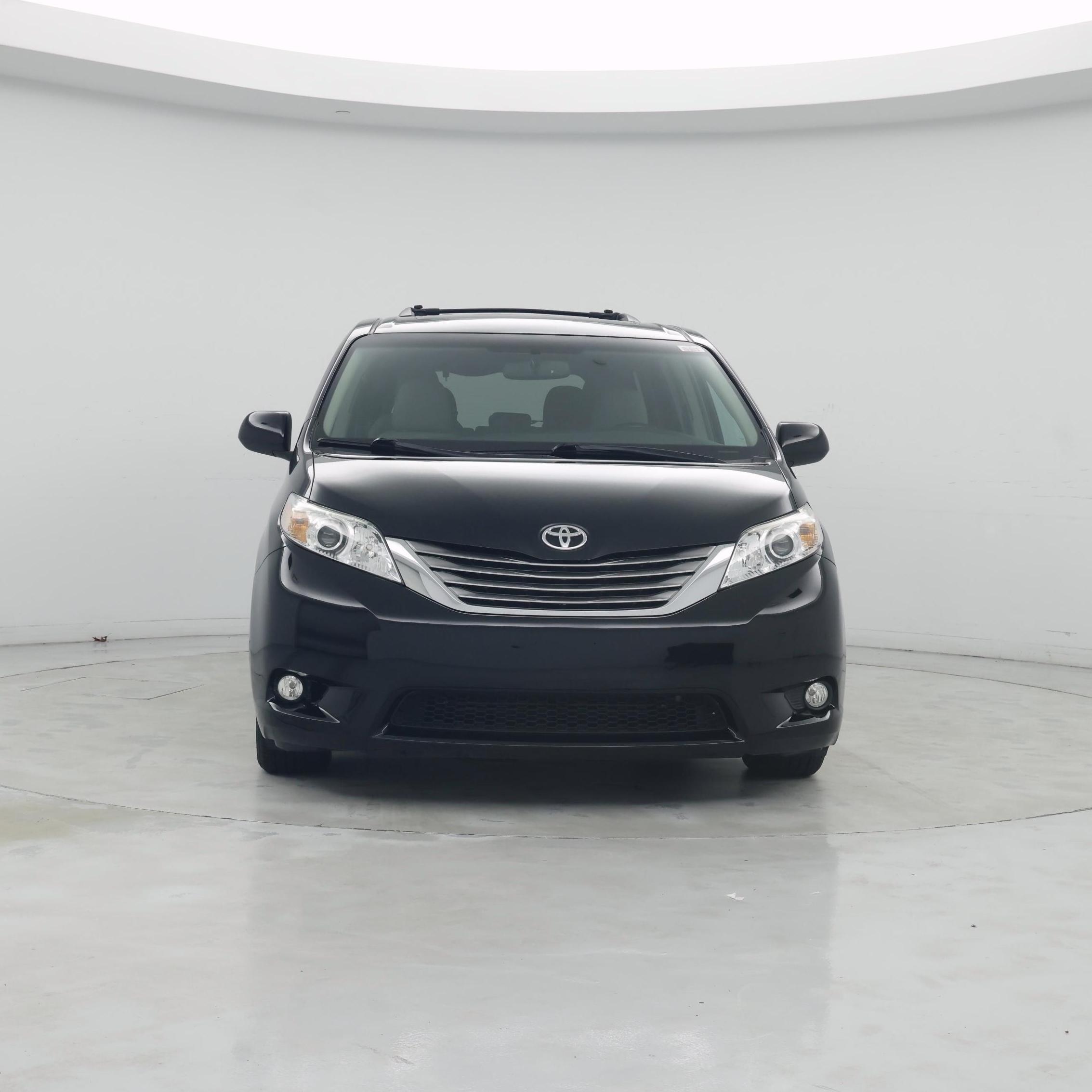 Thumbnail: 2017 Toyota Sienna - 5
