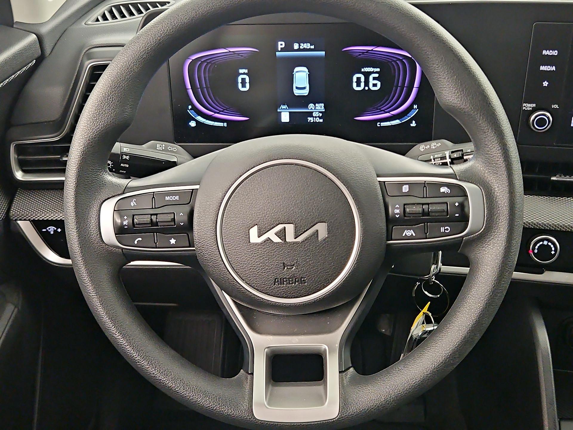 Thumbnail: 2023 Kia Sportage - 10