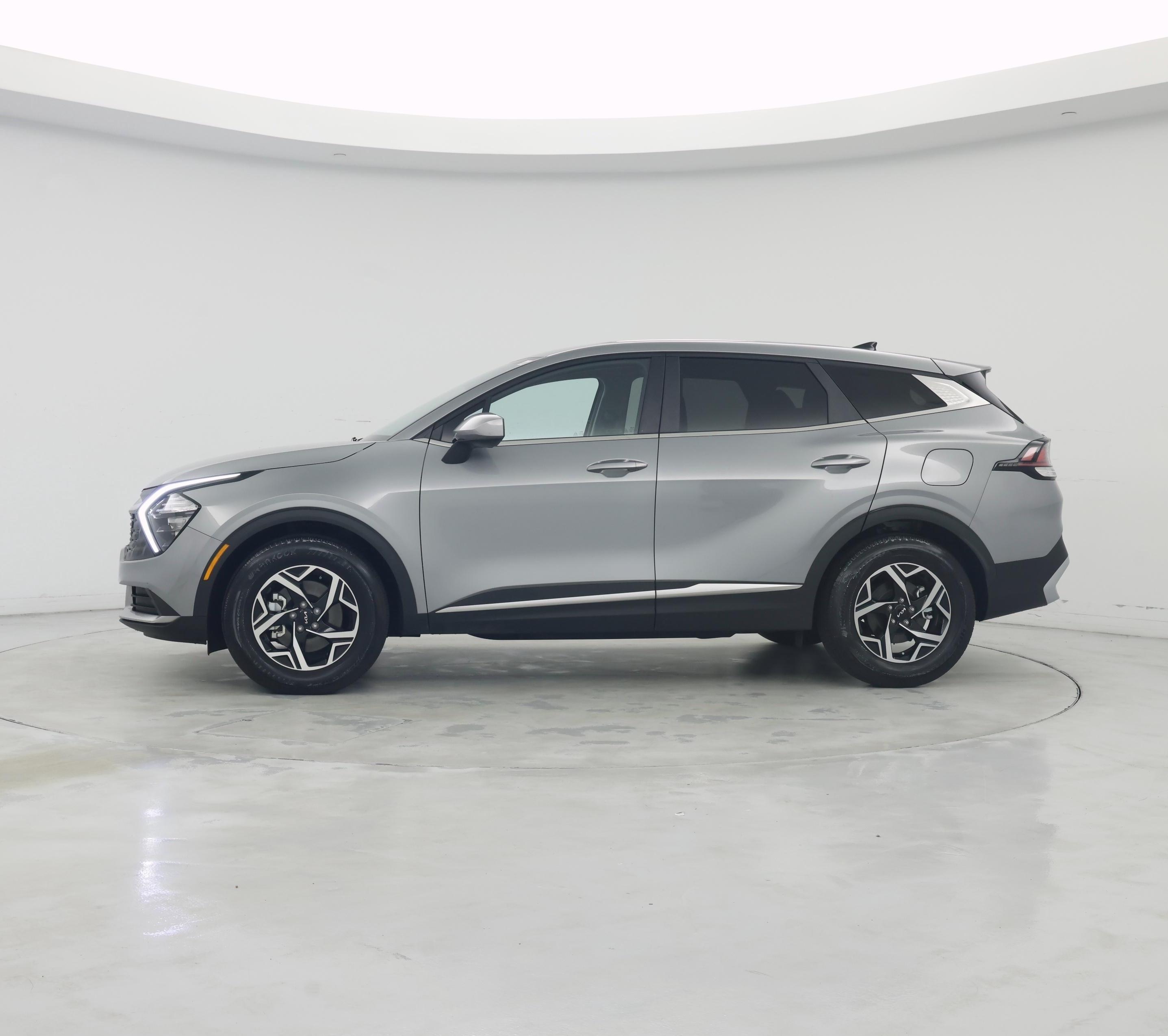 Thumbnail: 2023 Kia Sportage - 3