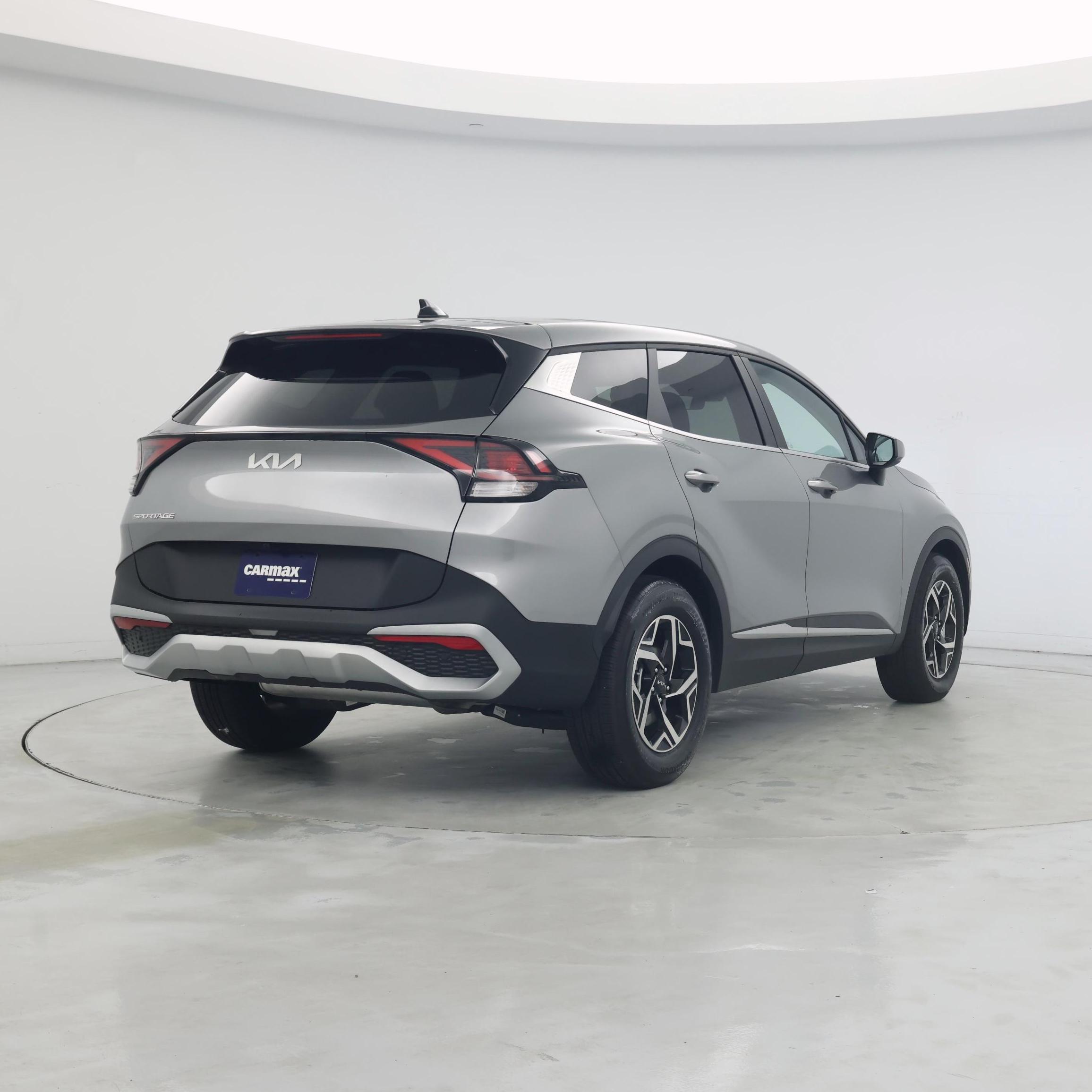 Thumbnail: 2023 Kia Sportage - 8